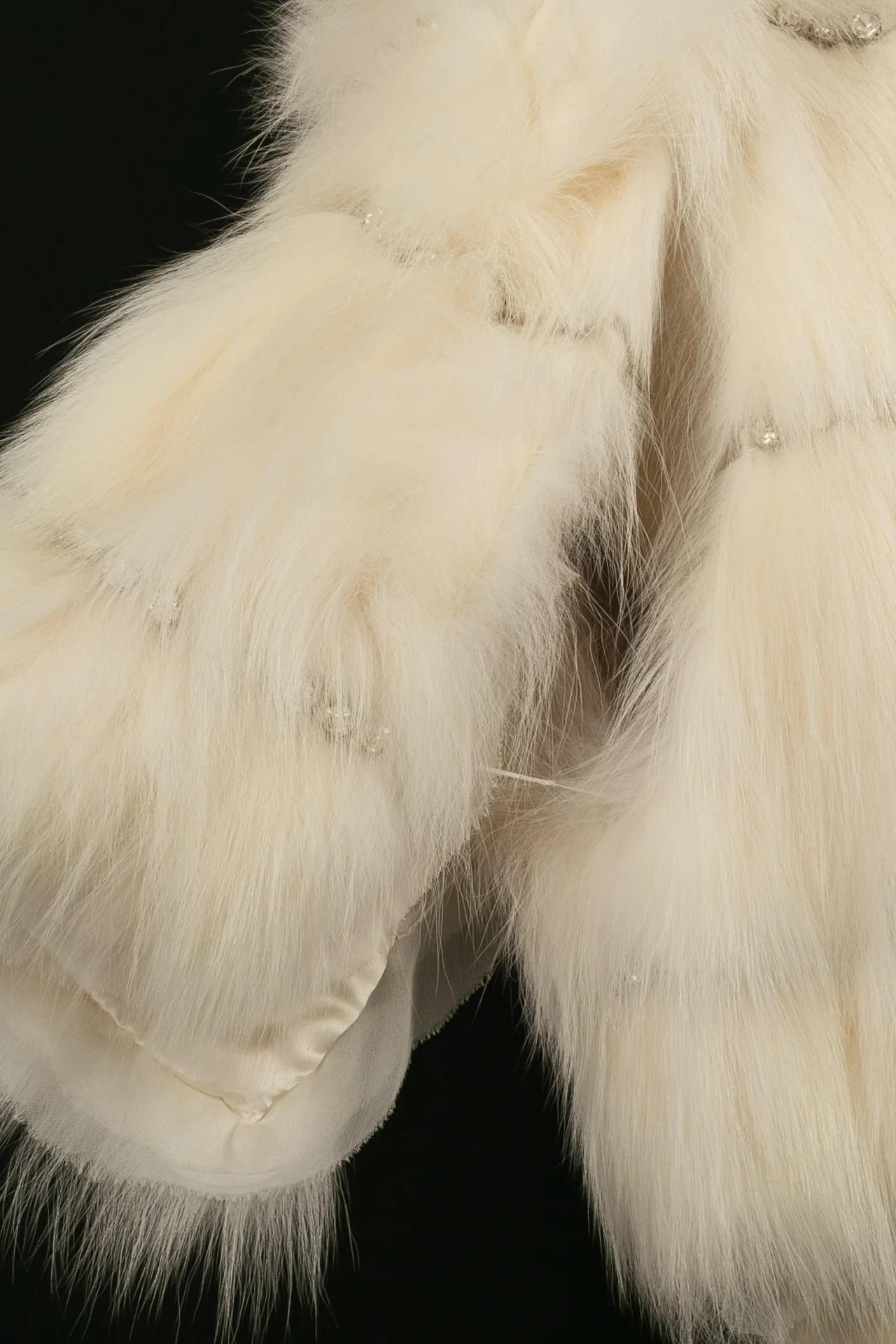 Roberto Cavalli Jacket/Bolero 2010s in White Fox and Muslin Enlivened For Sale 1