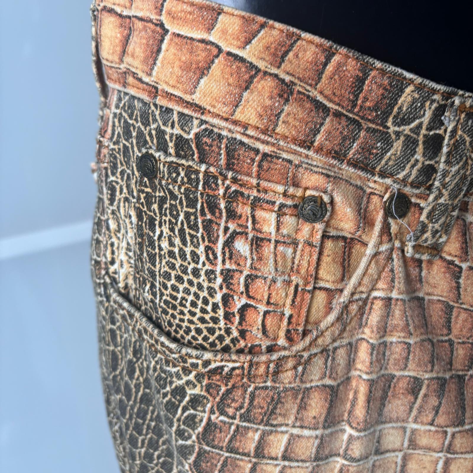 Vaqueros Roberto Cavalli de algodón con estampado de cocodrilo Made in Italy, 2000s en venta 1