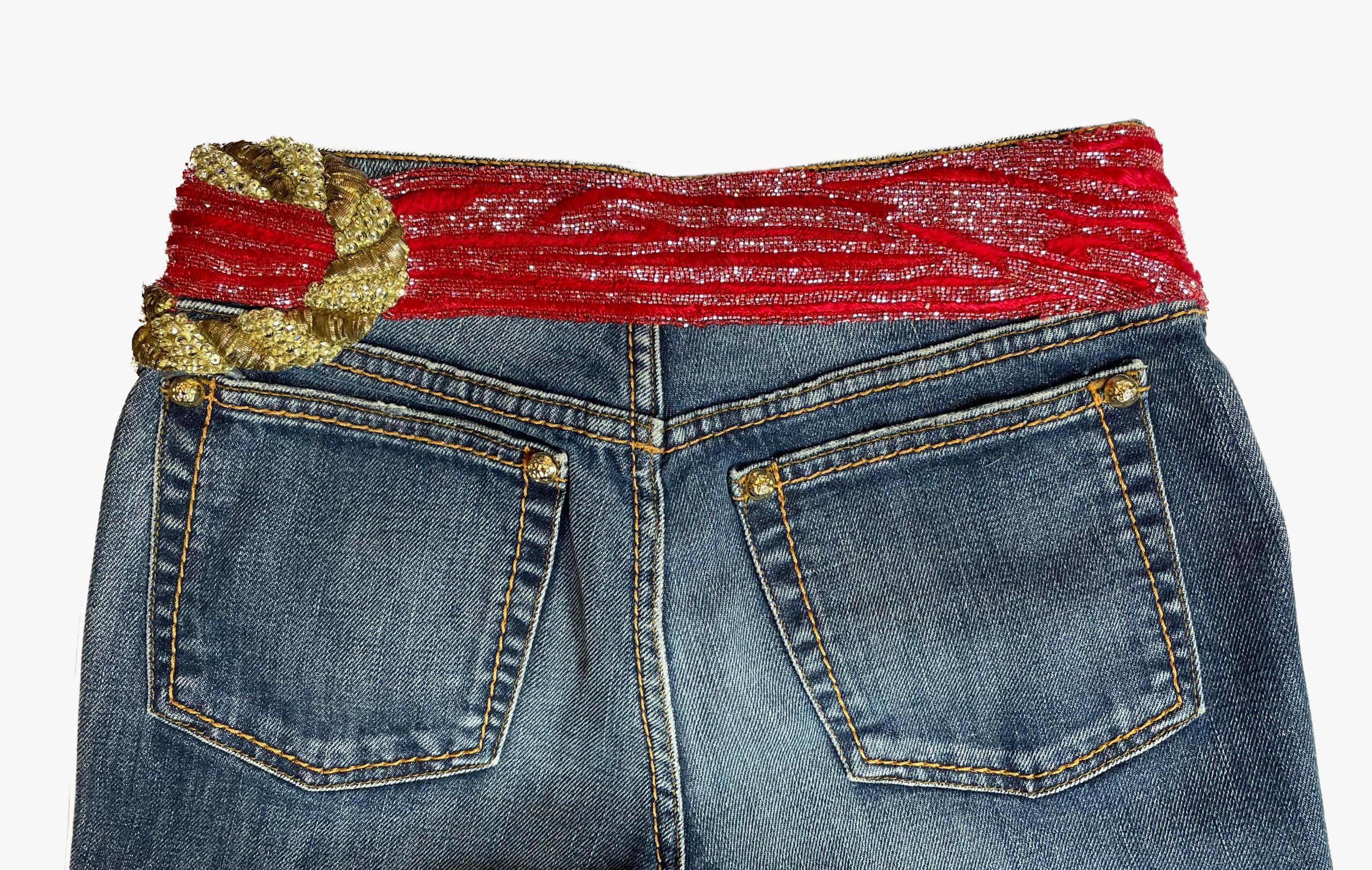 Jeans Roberto Cavalli con una cintura di perline, anni 2000 In condizioni buone in vendita a New York, NY