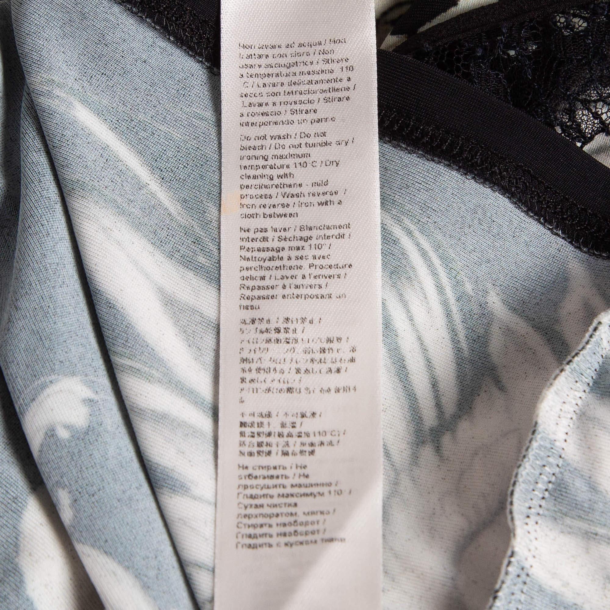 Roberto Cavalli Jersey Estampado Multicolor Top con Detalle de Encaje M en venta 1
