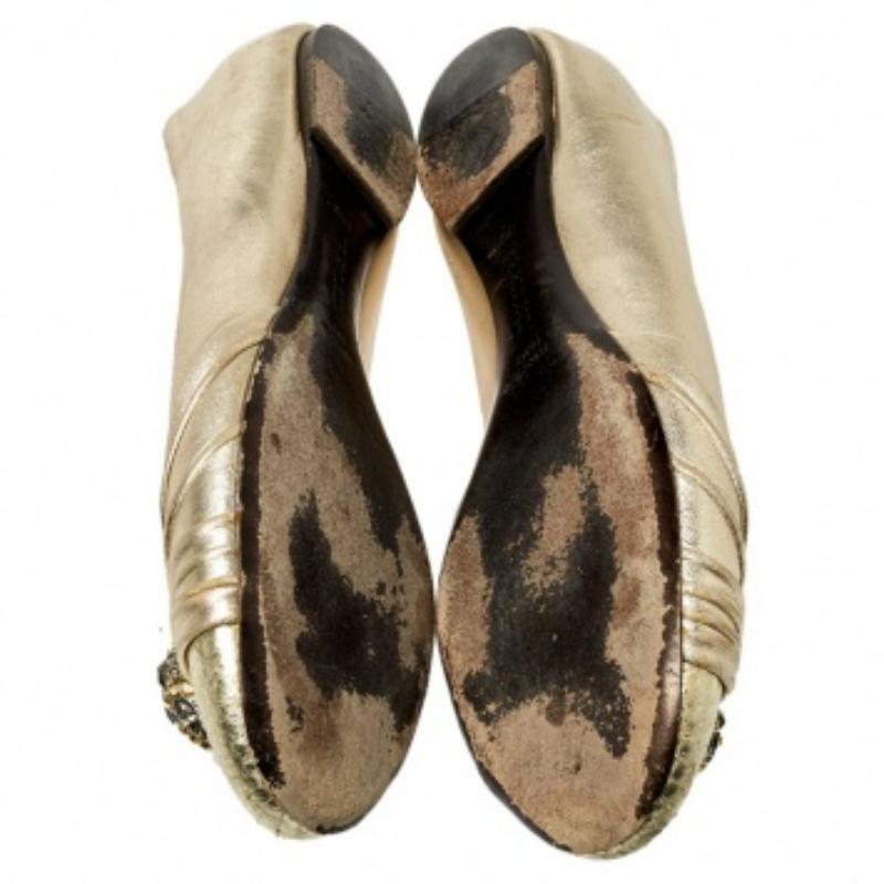 Beige Roberto Cavalli Leather Snake Head Crystal Embellished Ballet Flats Size 39.5 For Sale