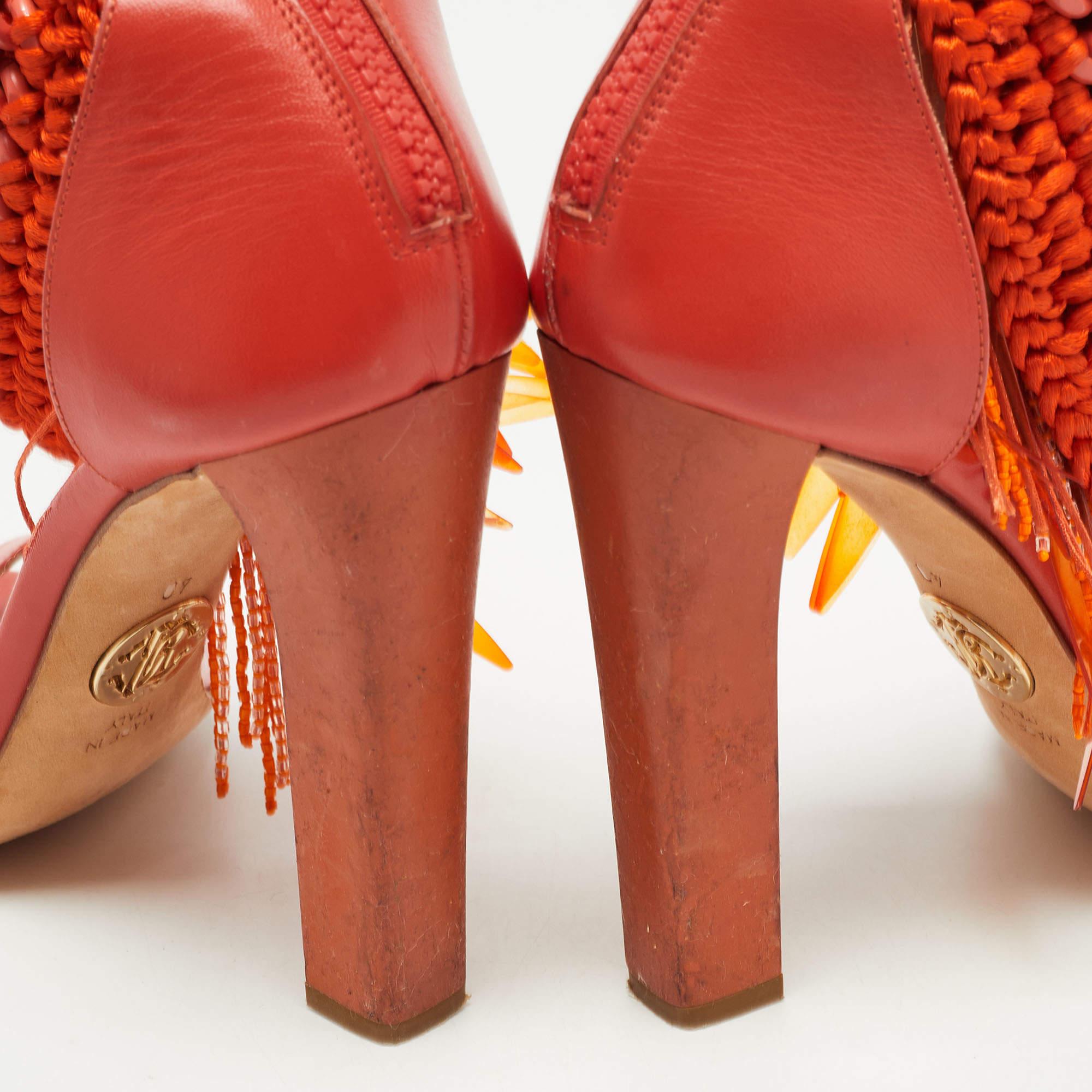 Roberto Cavalli Leather & Woven Fabric Fringes Ankle Strap Sandals Size 40 For Sale 3