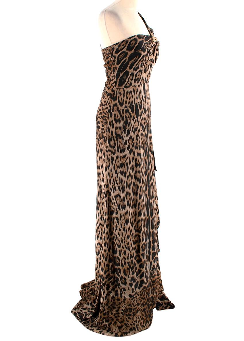Roberto Cavalli Leopard Print One Shoulder Draped Gown 

- Bold Leopard Print Design 
- Long length 
- Sleeveless design 
- Drop neckline
- Back zip fastening
- Off the shoulder 
- Brooch Detail 
Made in Italy

Chest - 36cm Waist - 30cm Length -