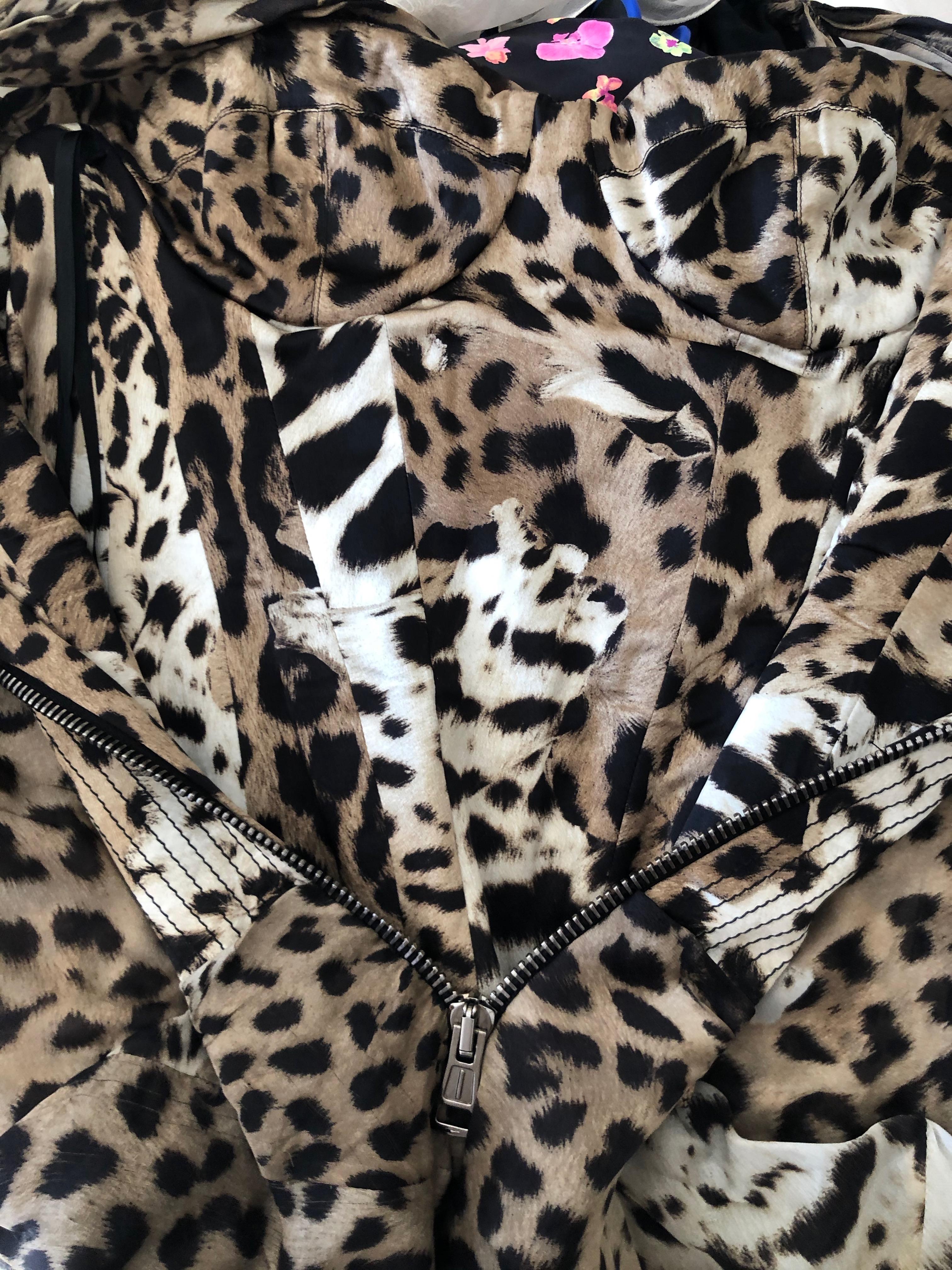 Roberto Cavalli Leopard Print Silk Evening Dress w Full Corset Bodysuit & Train For Sale 3