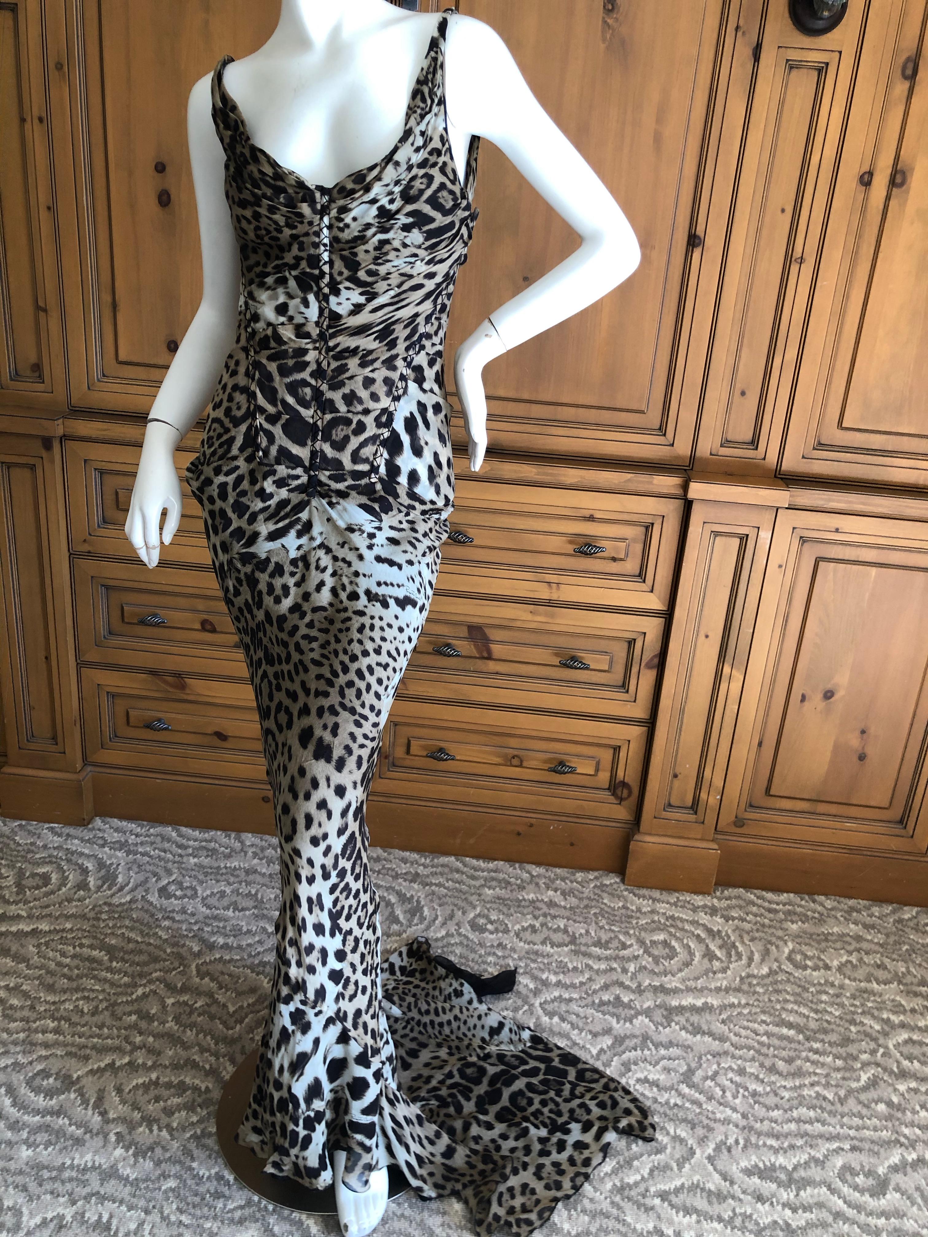 Roberto Cavalli Leopard Print Silk Evening Dress w Full Corset Bodysuit & Train
Size 42 , there is a lot of stretch
Bust 34
