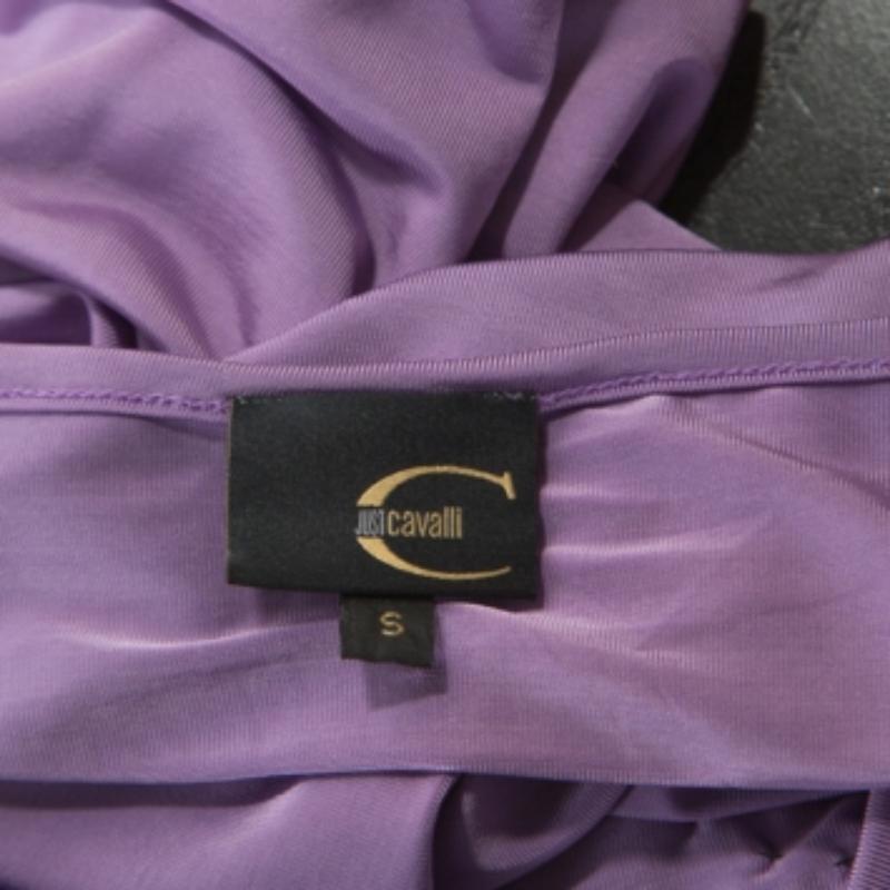 Haut à col bénitier Roberto Cavalli en jersey lilas orné du logo S en vente 1