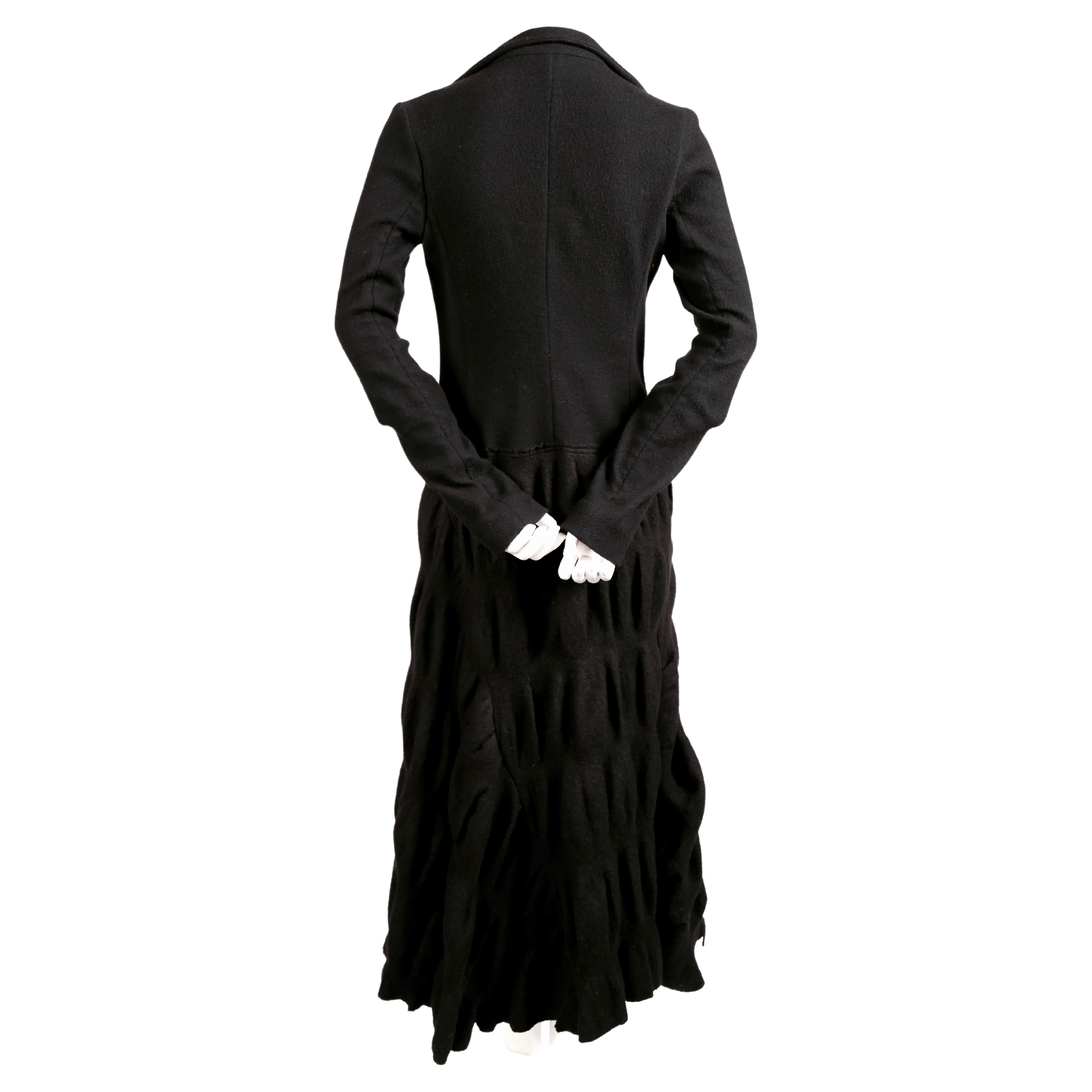 ROBERTO CAVALLI - Manteau long noir avec tissu de laine froncé en vente 1