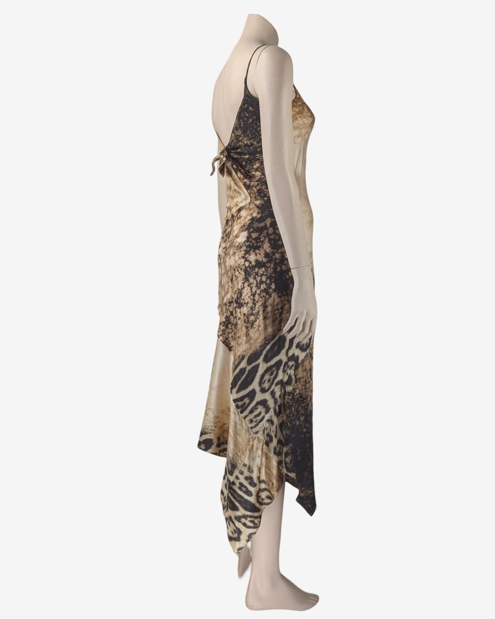 Roberto Cavalli, robe longue en soie en forme de guépard, automne-hiver 2001 Pour femmes en vente