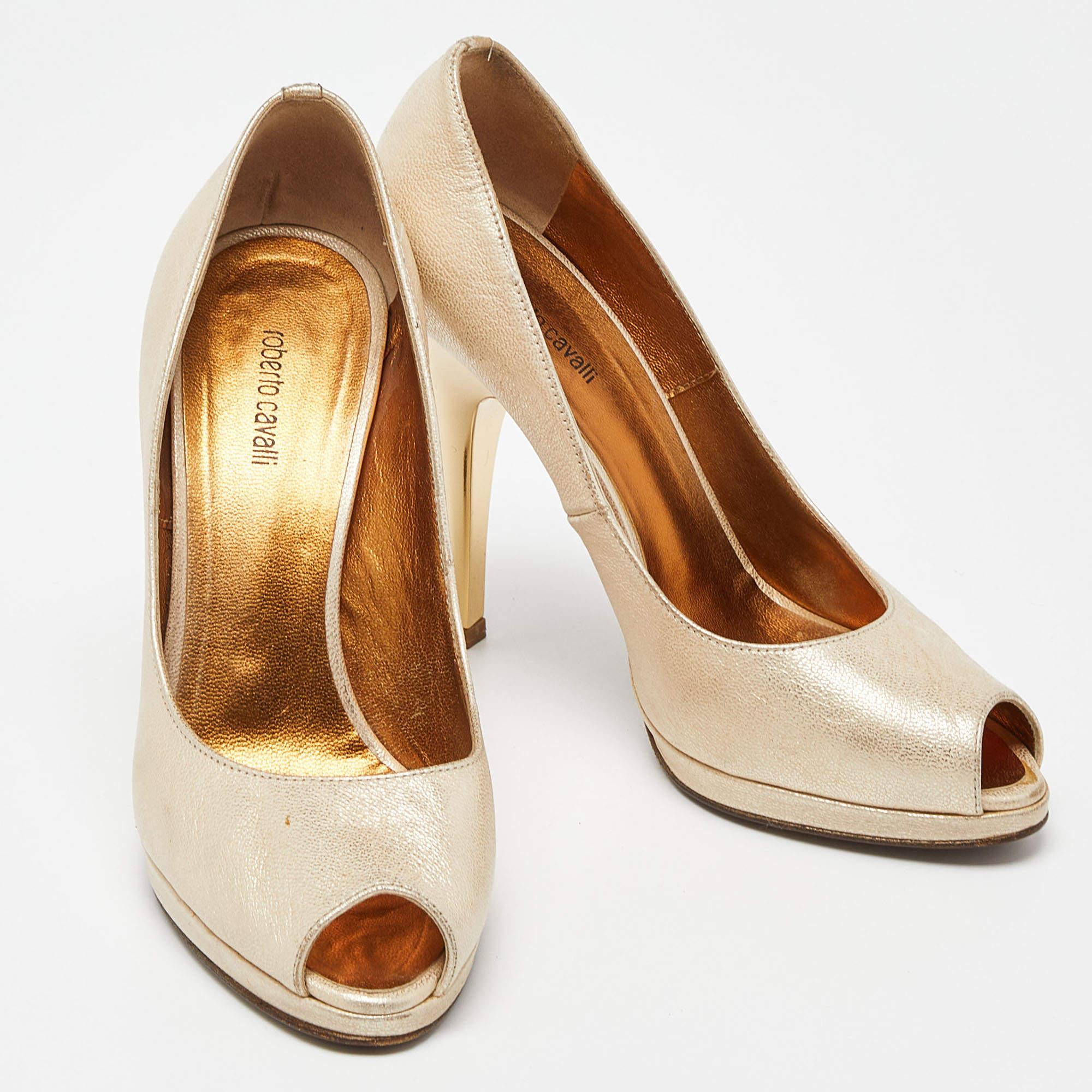 Women's Roberto Cavalli Metallic Gold Leather Peep Toe Pumps Size 37 For Sale