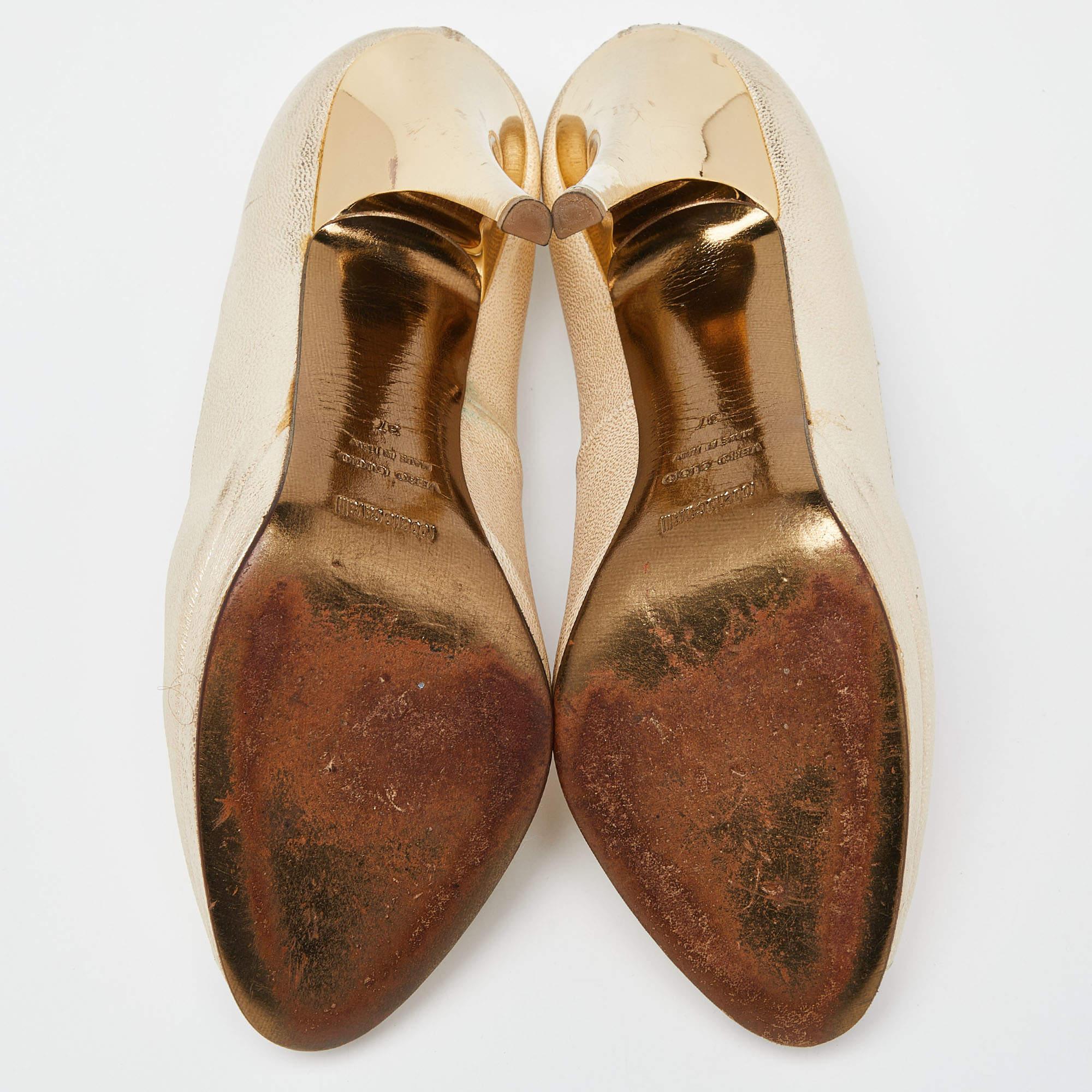 Roberto Cavalli Metallic Gold Leather Peep Toe Pumps Size 37 For Sale 2