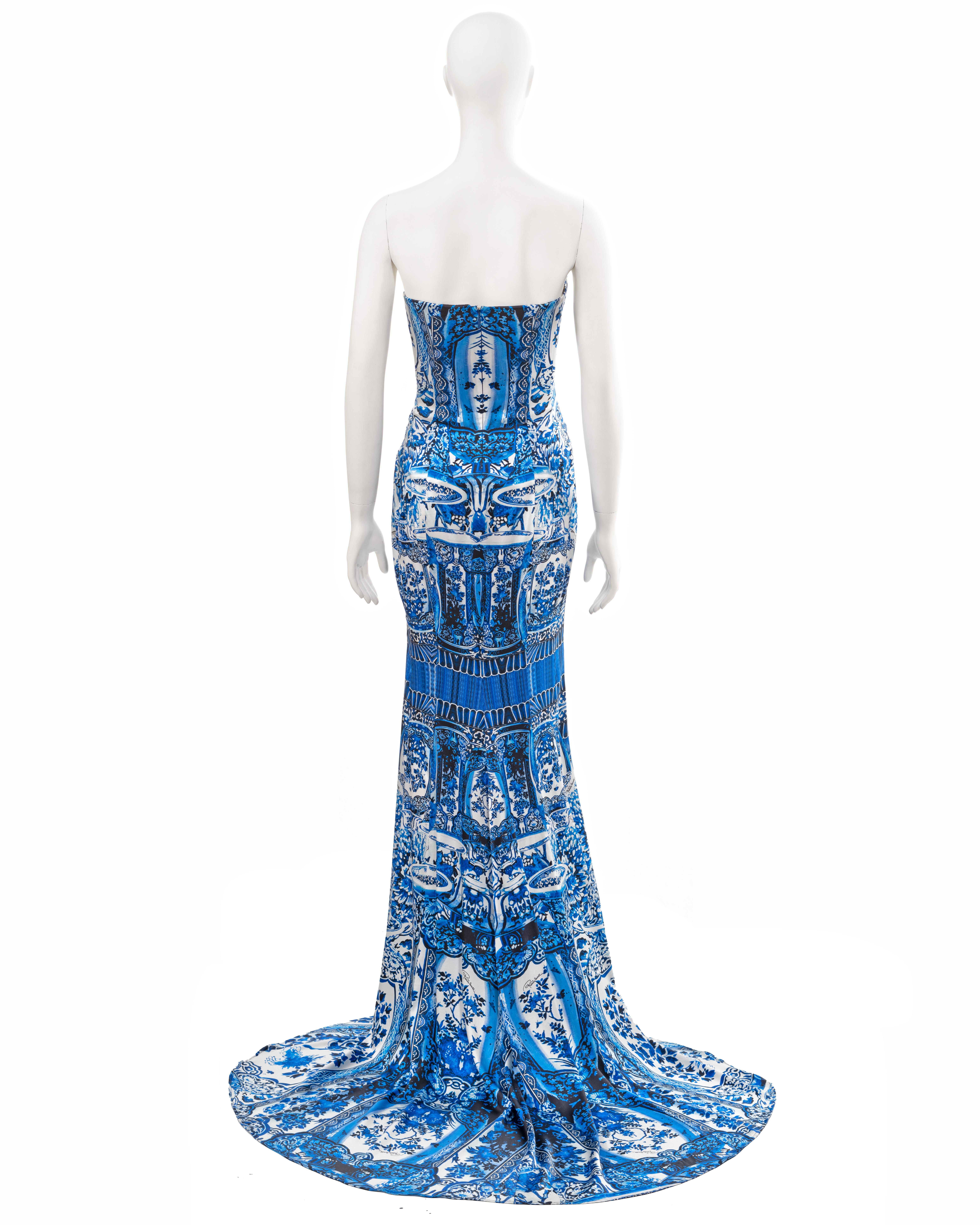 Roberto Cavalli ming porcelain printed silk corseted evening dress, fw 2005 6