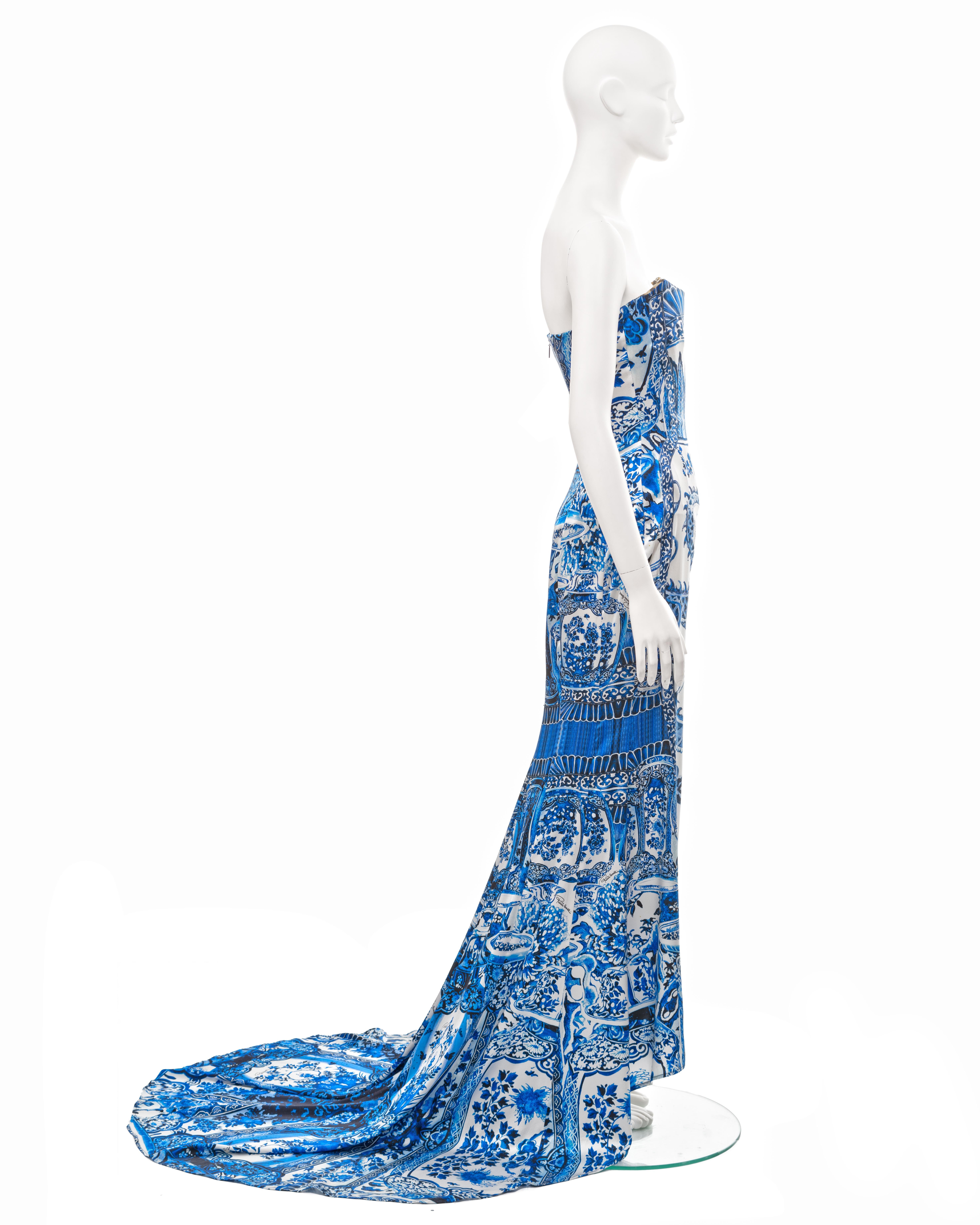 Roberto Cavalli ming porcelain printed silk corseted evening dress, fw 2005 4