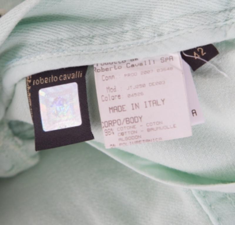 Roberto Cavalli Jeans svasati effetto stropicciato in denim lavato blu menta M. I. in vendita 1