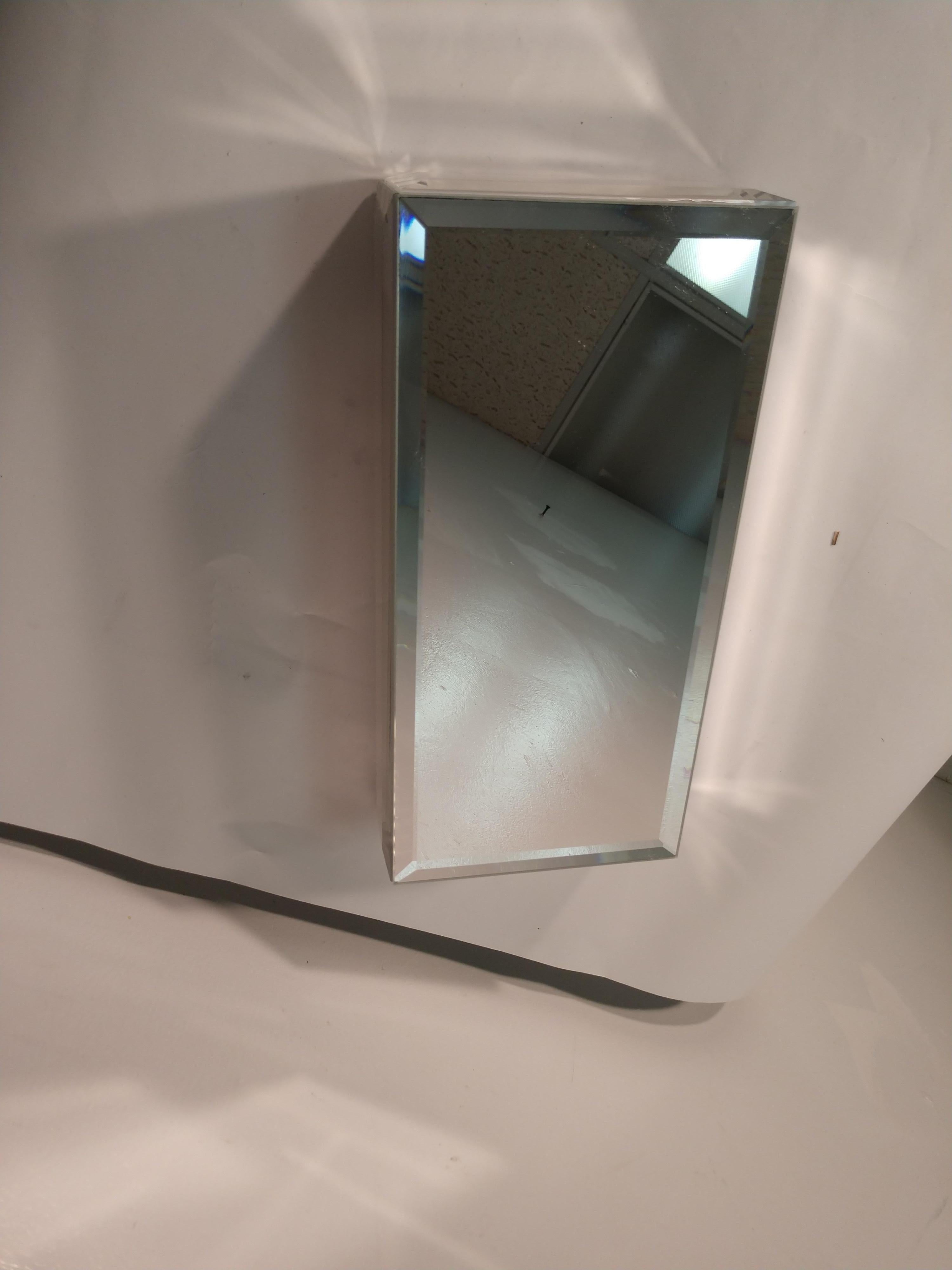 Roberto Cavalli Verspiegelte Präsentationsboxen aus abgeschrägtem Glas (Italienisch) im Angebot