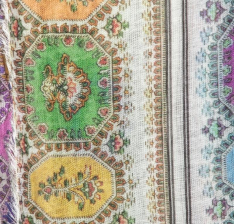 Marron Roberto Cavalli - Écharpe à franges en cachemire imprimé multicolore en vente