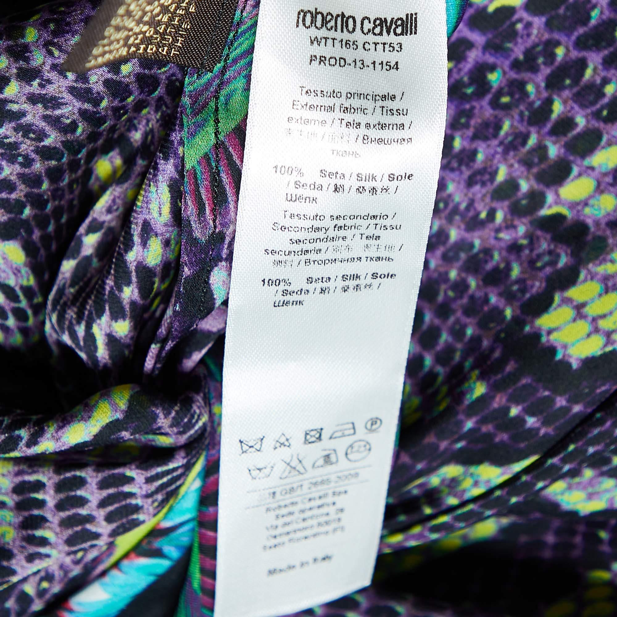 Robe longue imprimée Roberto Cavalli à volants en soie multicolore S en vente 1