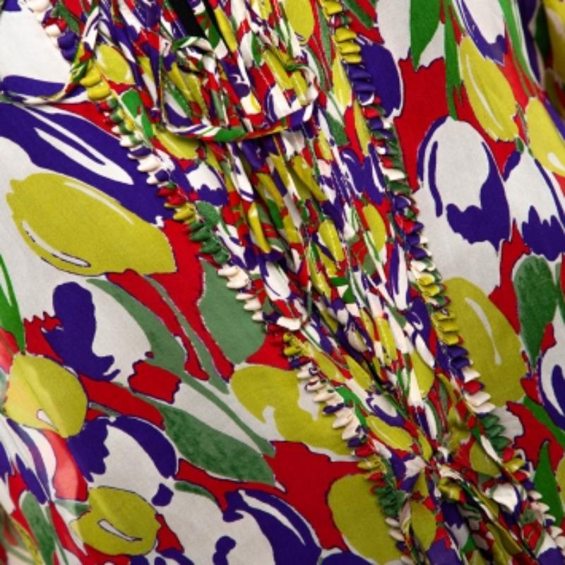 Roberto Cavalli Camicetta in seta trasparente con stampa a tulipano multicolore M. I. In condizioni buone in vendita a Dubai, Al Qouz 2