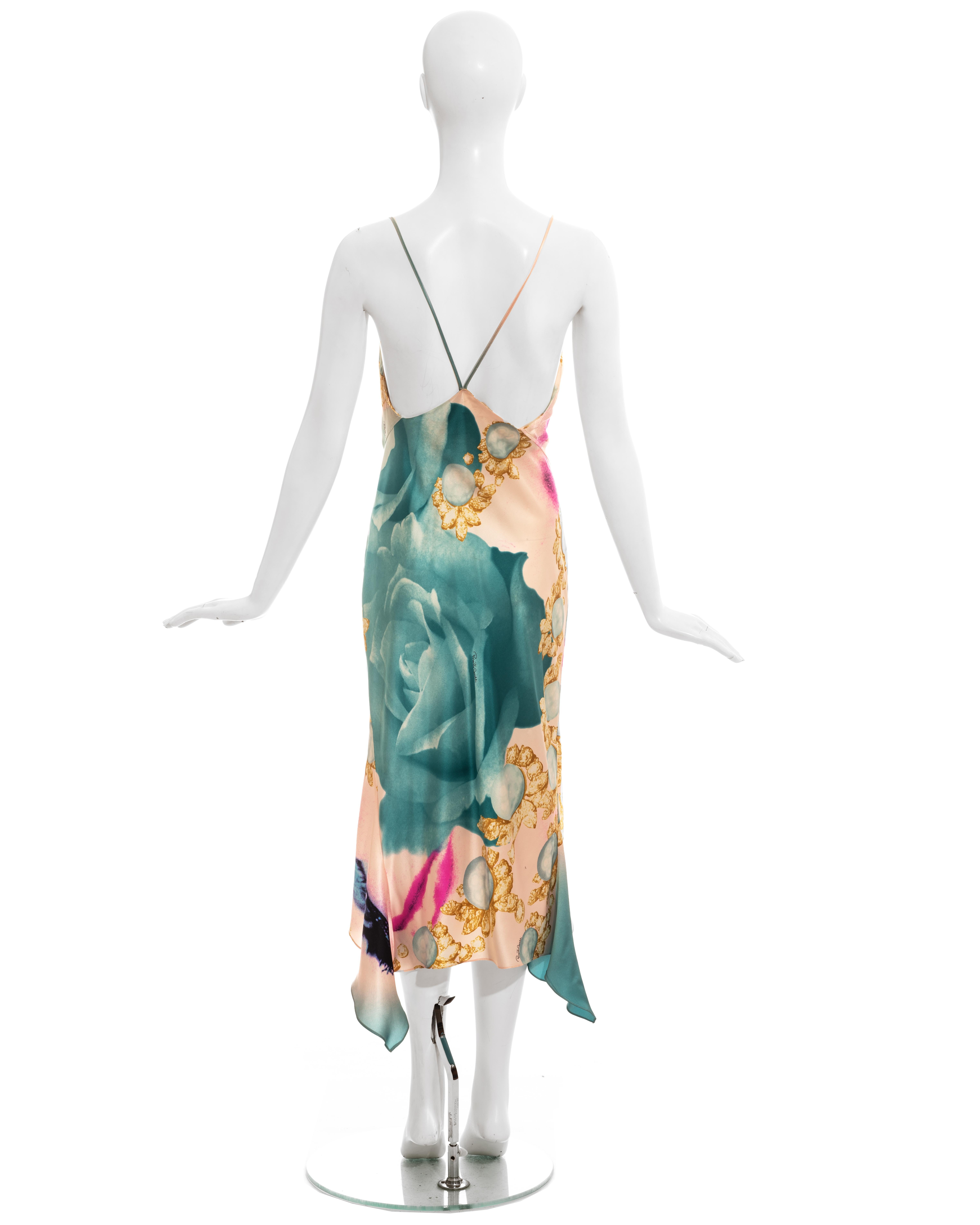 Roberto Cavalli vestido y chal de seda con estampado de caras multicolor, ss 2001 2