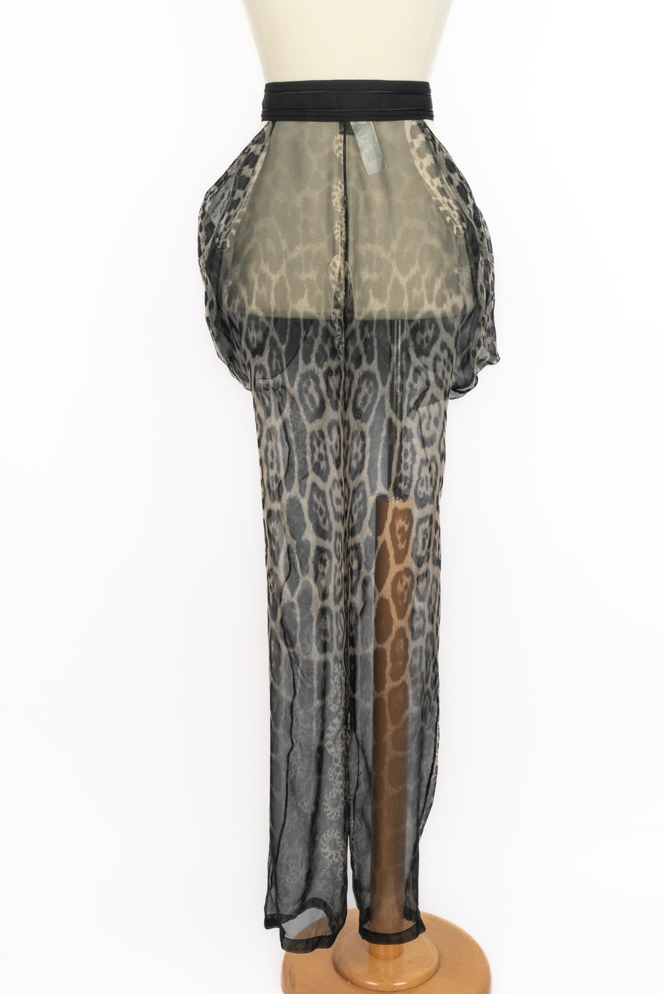 Pantalon en mousseline Roberto Cavalli en vente 1