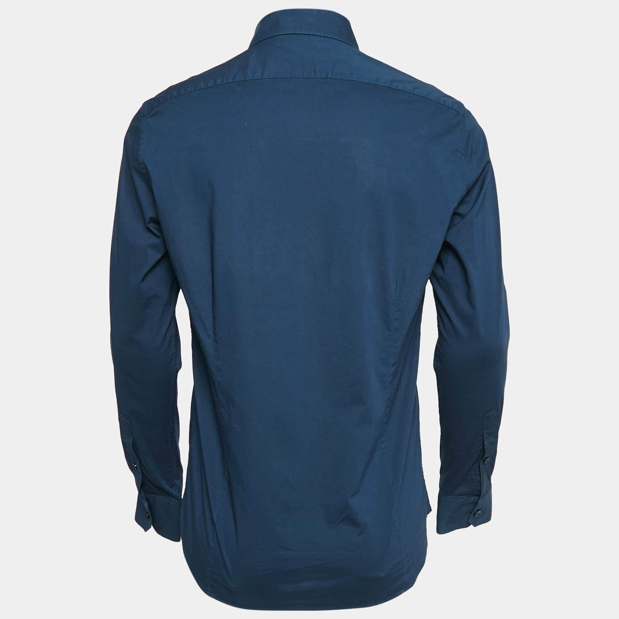 Shirts are an indispensable part of a wardrobe so this brand brings you a creation that is both versatile and stylish. It has been tailored from quality material in a versatile shade. The shirt is detailed with signature elements and a comfortable