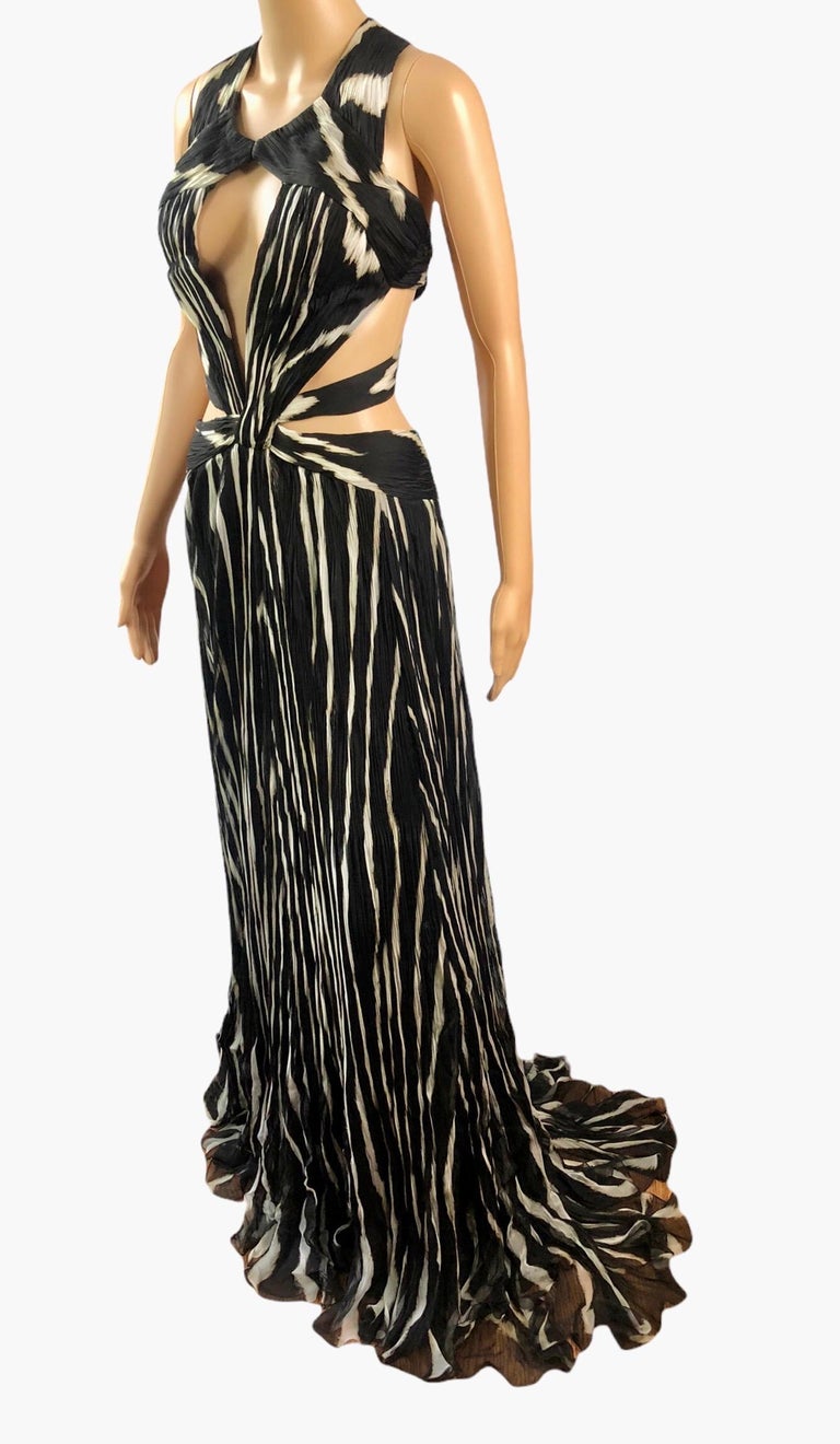 Roberto Cavalli Plunged Dcollet Cutout Back Zebra Print Evening Dress Gown  For Sale at 1stDibs | decollete dress, zebra formal dress, roberto cavalli zebra  dress