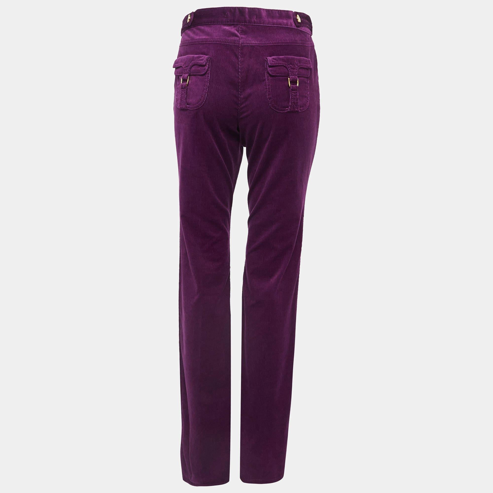 How stylish and classy are these pants! Made from quality fabrics and styled into a great fit, complement these pants with a chic crop top.