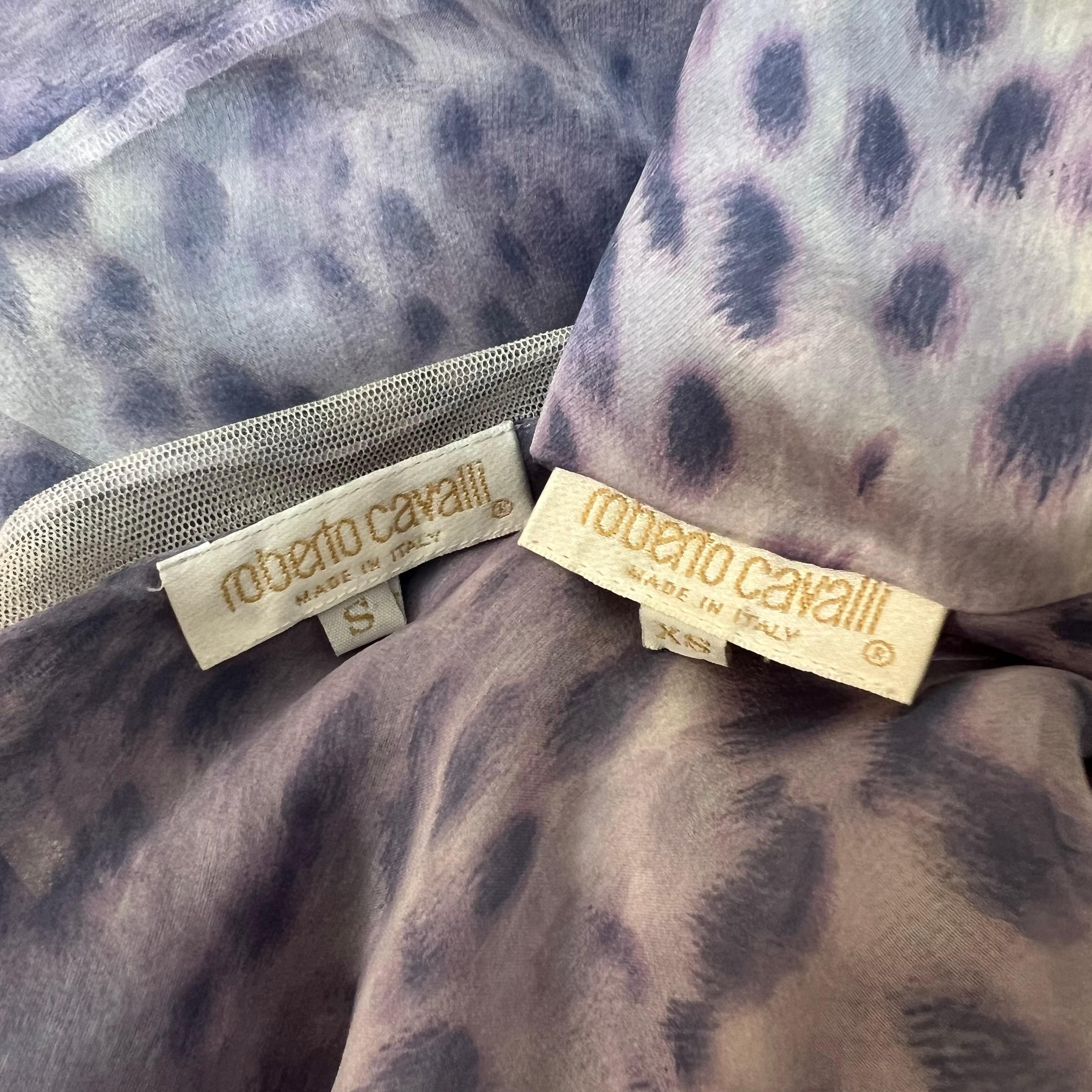 Roberto Cavalli, ensemble en soie violet imprimé léopard, printemps/été 2000 en vente 2