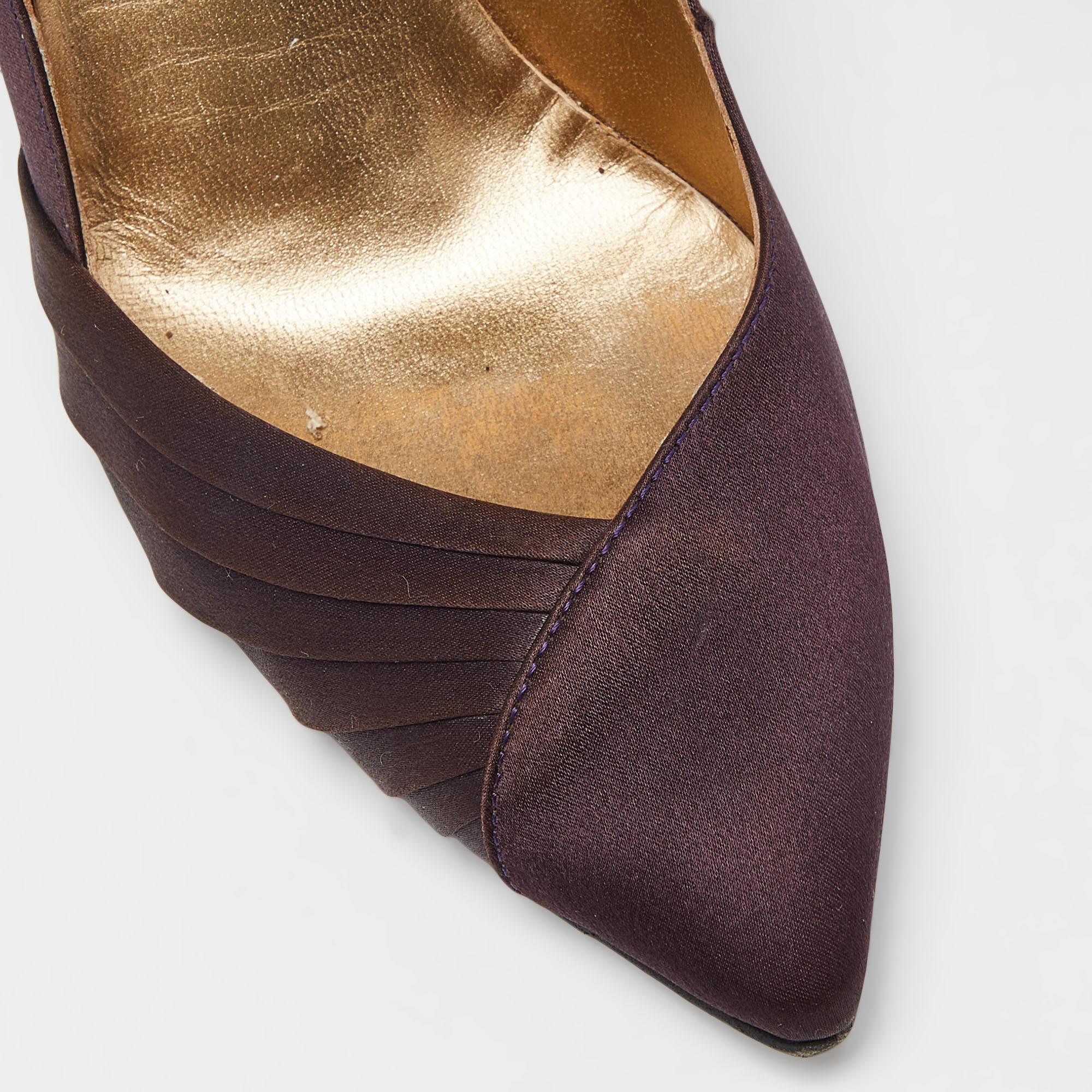 Escarpins à bout pointu en satin violet Roberto Cavalli, taille 37 en vente 2