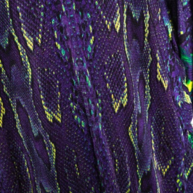 Roberto Cavalli Top kaftan ceinturé en tricot imprimé serpent violet M Excellent état - En vente à Dubai, Al Qouz 2