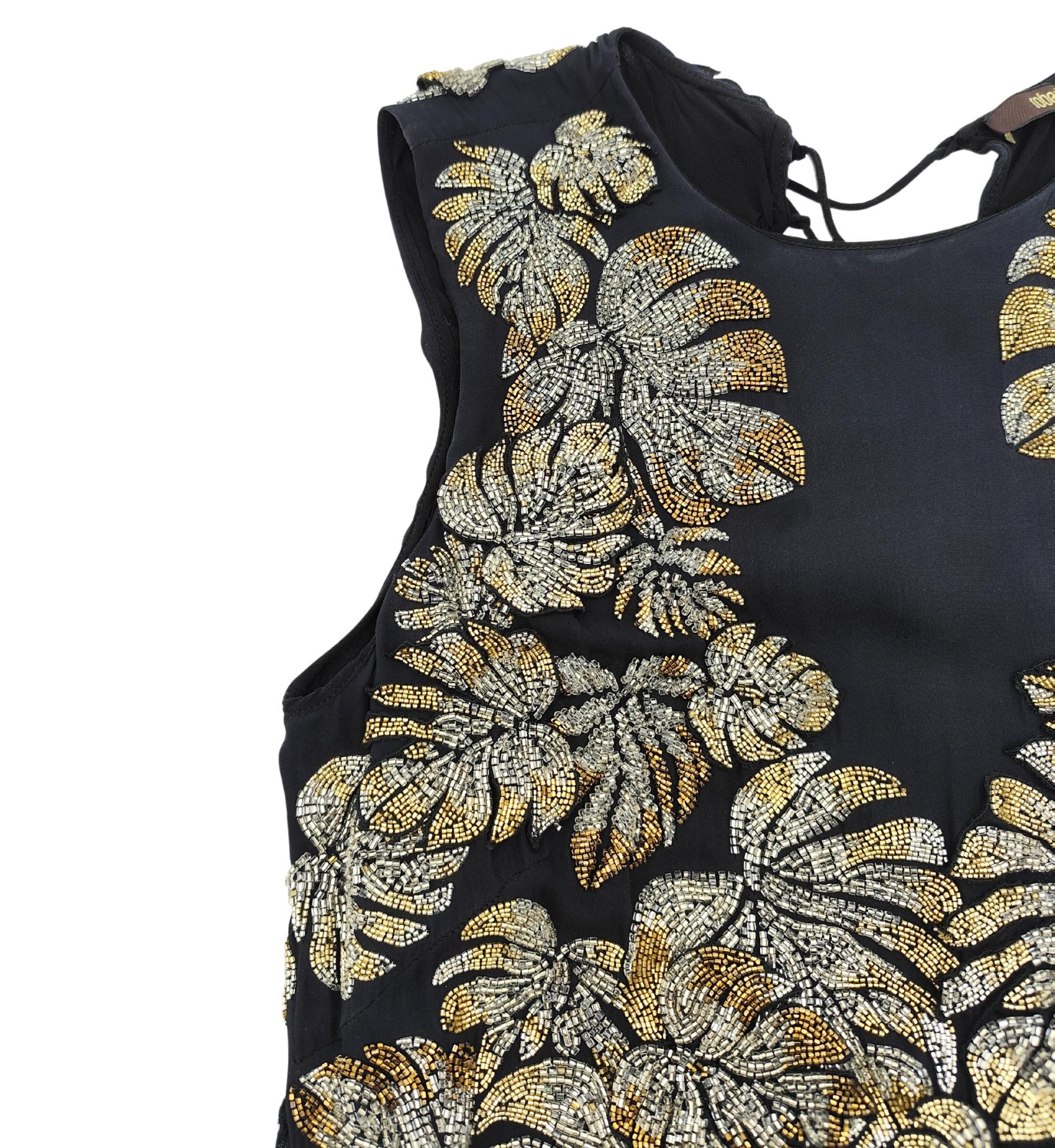Roberto Cavalli Resort 2016 - Robe en soie noire à dos ouvert, ornée de perles argentées. en vente 2