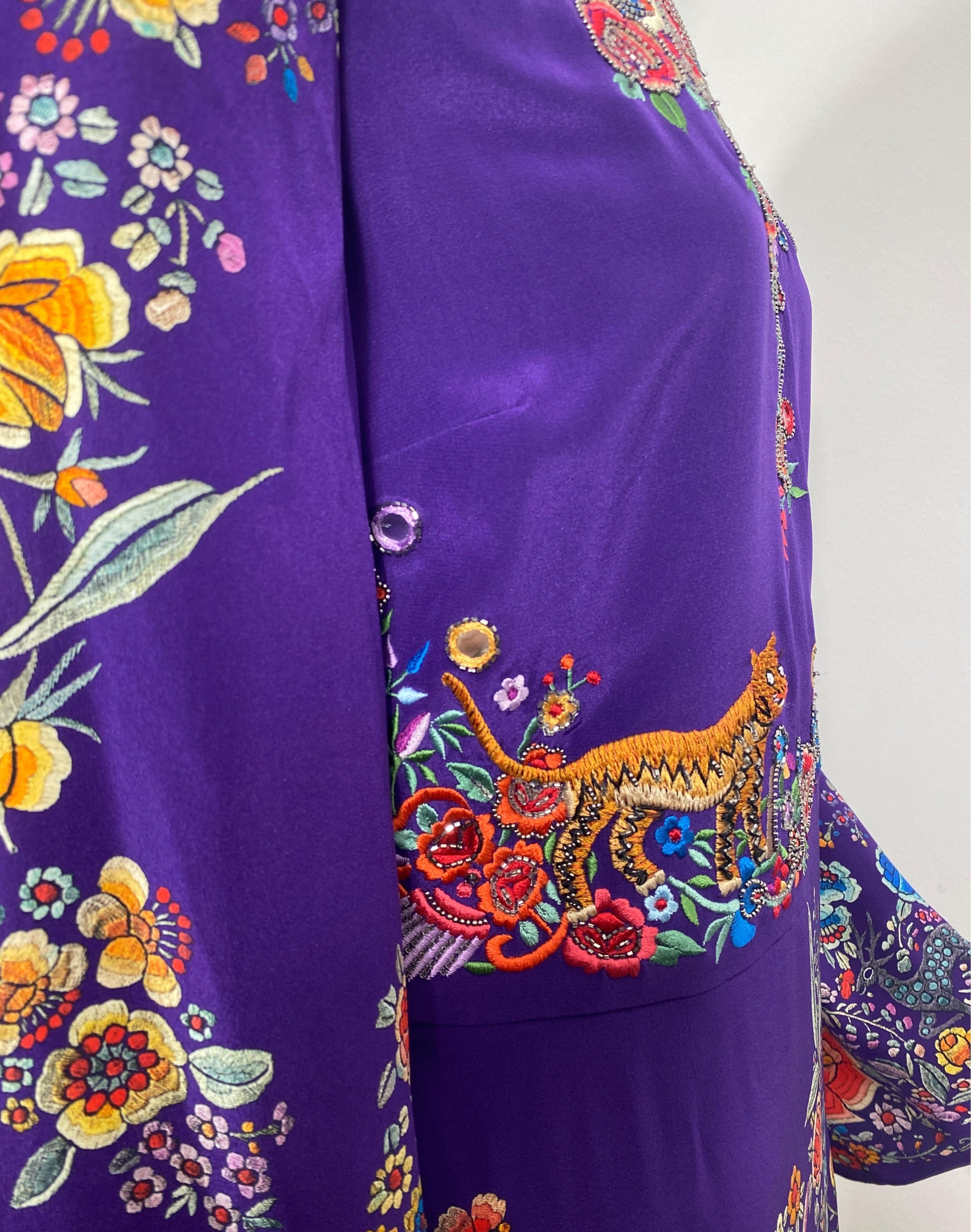 Roberto Cavalli Resort 2017 Vestido con estampado de seda multibordado morado-Talla 40 en venta 5