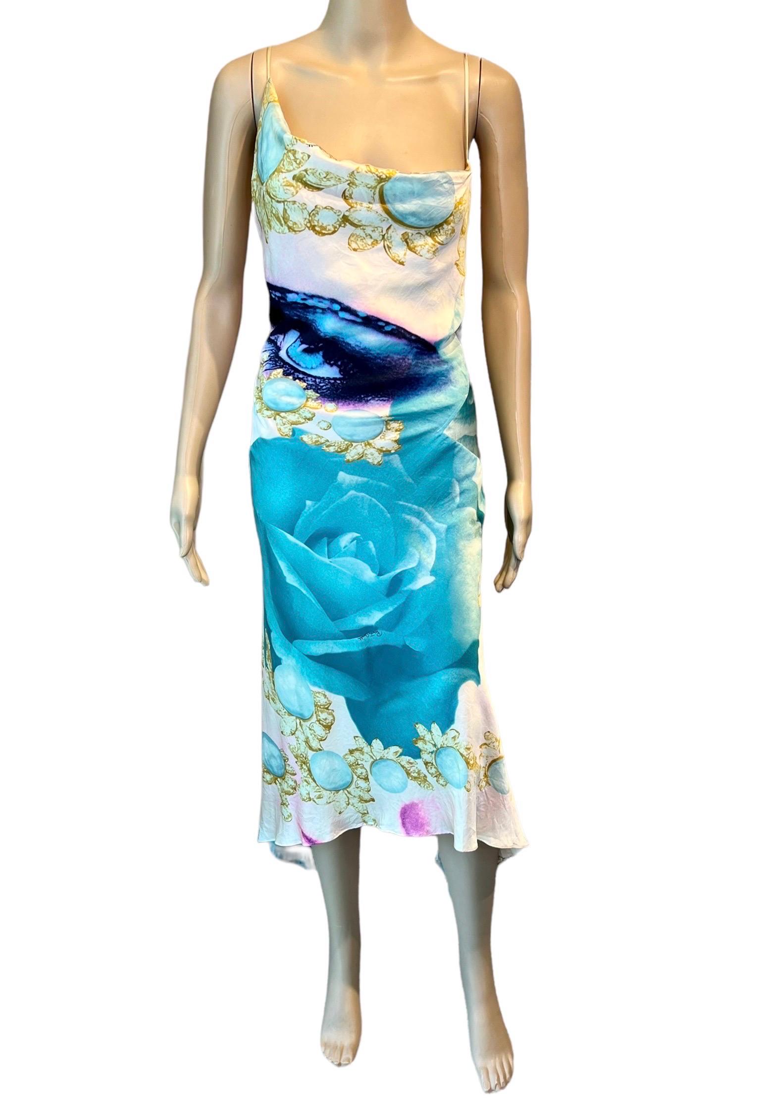 Bleu Roberto Cavalli - Robe de soirée en soie à imprimé œillets et coupe en biais, issue d'un défilé printemps-été 2001 en vente