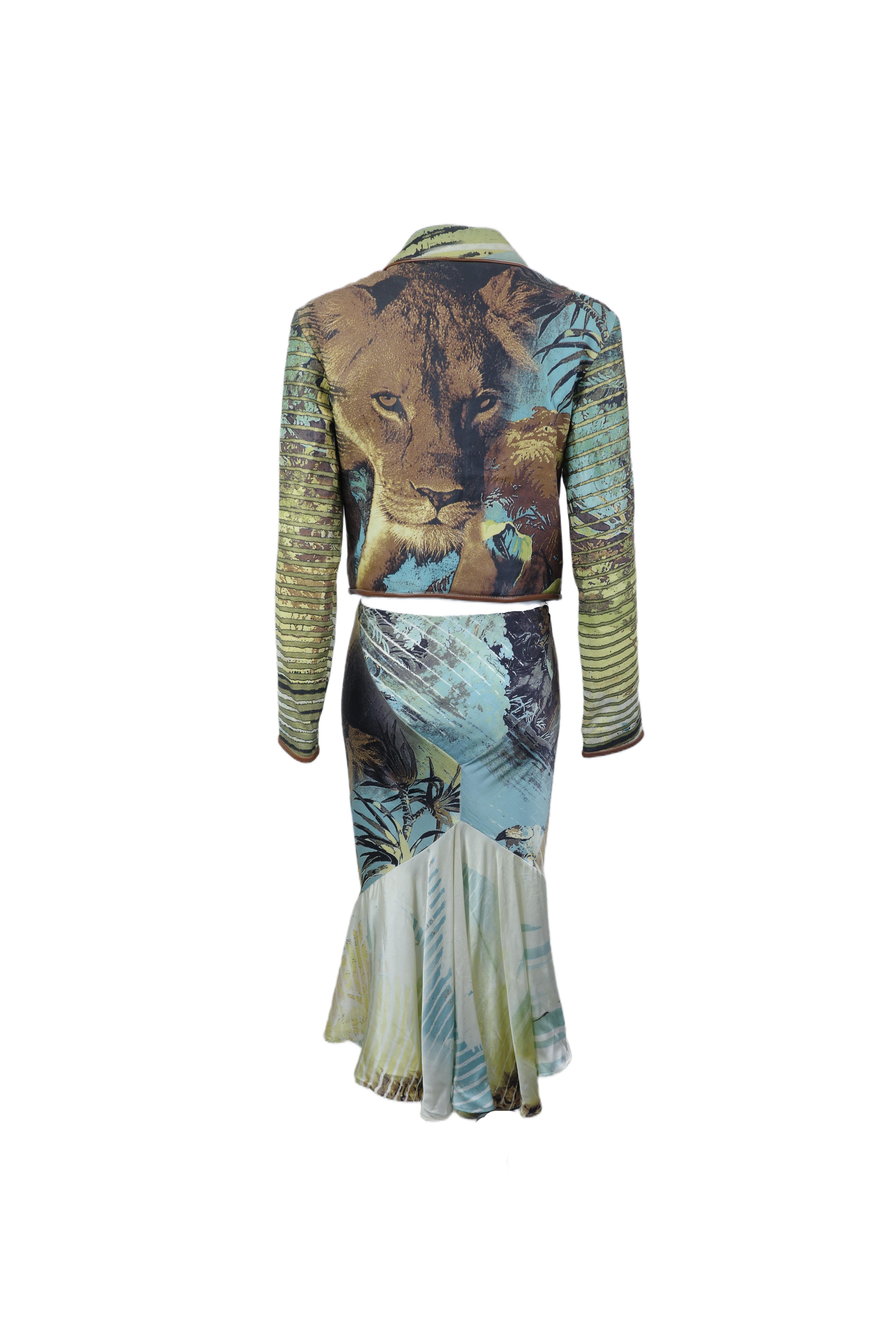 Roberto Cavalli P/E 2002 Giacca x Gonna con stampa leone e Jungling in vendita 2