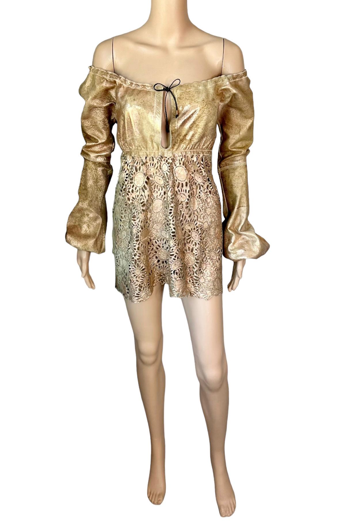 Roberto Cavalli, mini-robe de défilé S/S 2002 en cuir métallisé à épaules dénudées et à œillets en vente 6