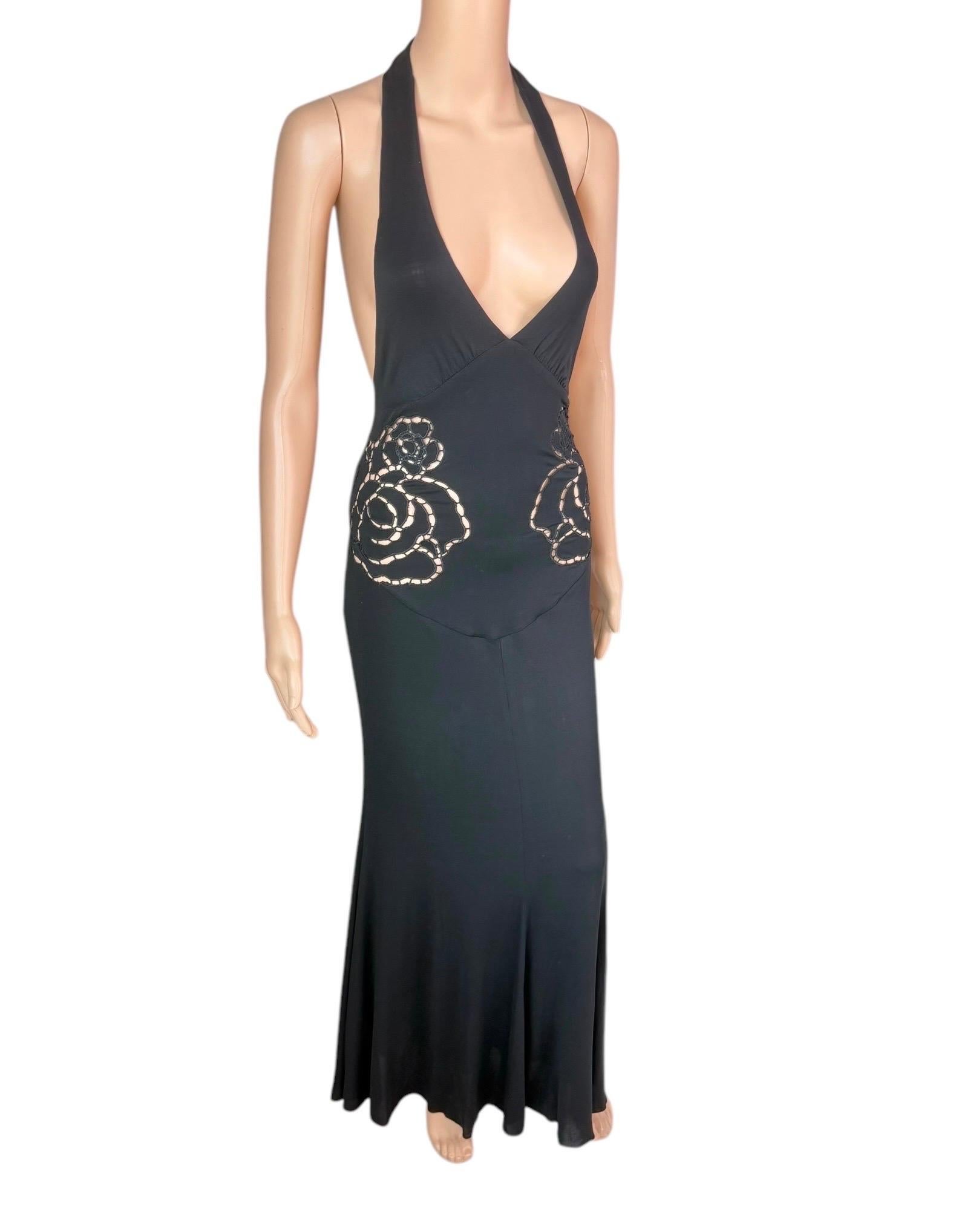 Roberto Cavalli S/S 2002 Laufsteg Tiefes Dekolleté Rückenfreies Cutout Seide Schwarz Maxi Abendkleid

Look 52 aus der Roberto Cavalli Spring 2002 Collection (der Laufsteg-Look zeigt die Mini-Version des Kleides)

Größe: S

Zustand: Ausgezeichnet