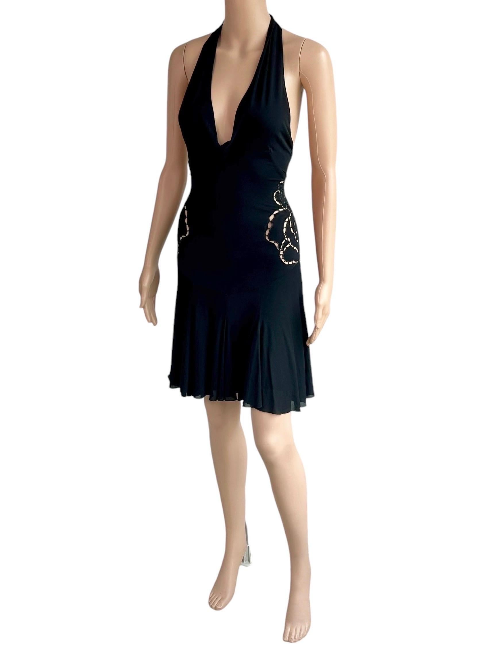 Roberto Cavalli - Passerella P/E 2002 - Mini Abito in Seta Nero con Scollo a Tuffo e Ritaglio in vendita 6