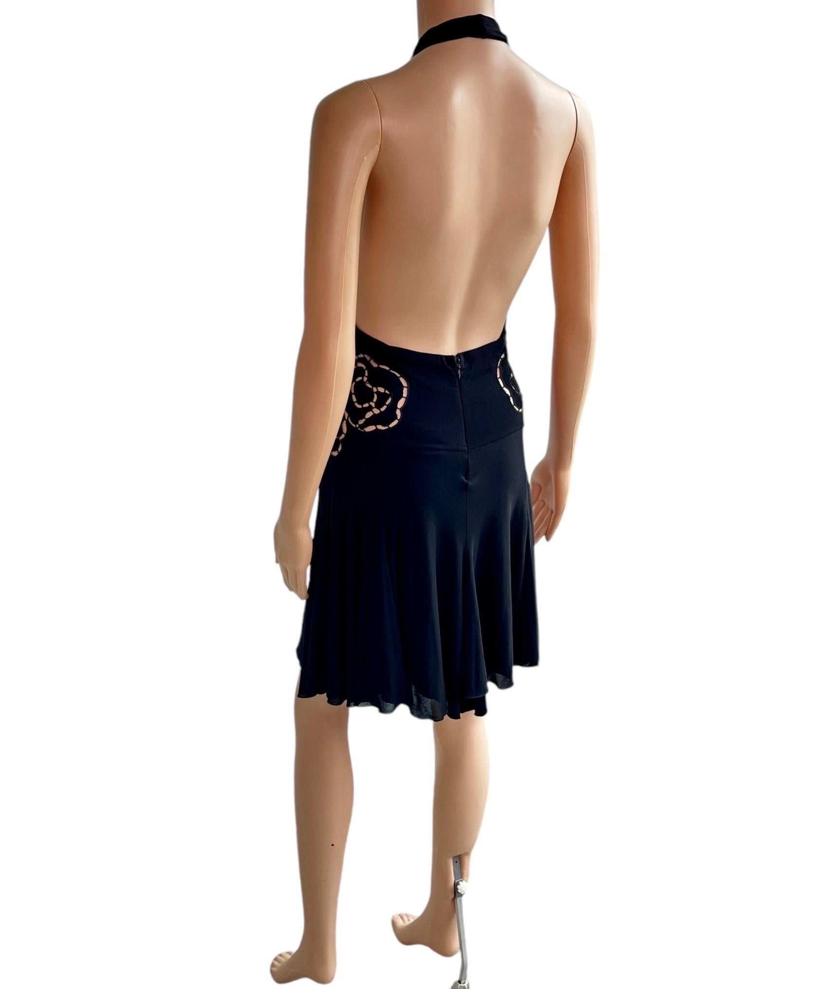 Roberto Cavalli - Passerella P/E 2002 - Mini Abito in Seta Nero con Scollo a Tuffo e Ritaglio in vendita 7