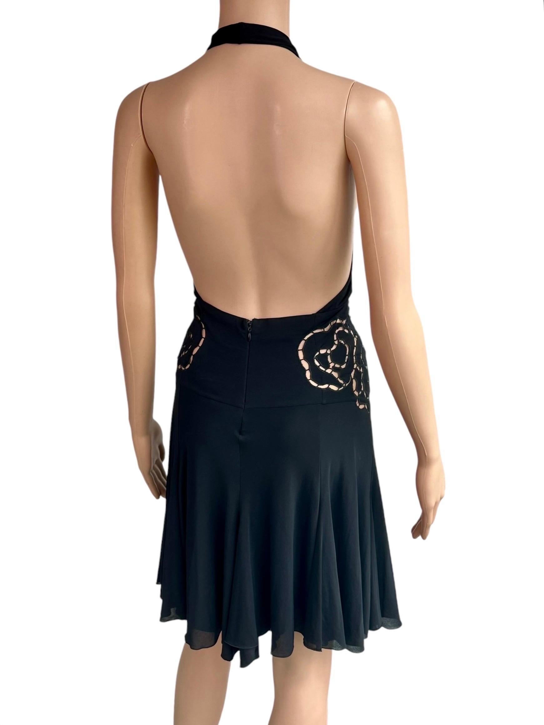 Roberto Cavalli - Passerella P/E 2002 - Mini Abito in Seta Nero con Scollo a Tuffo e Ritaglio in vendita 1