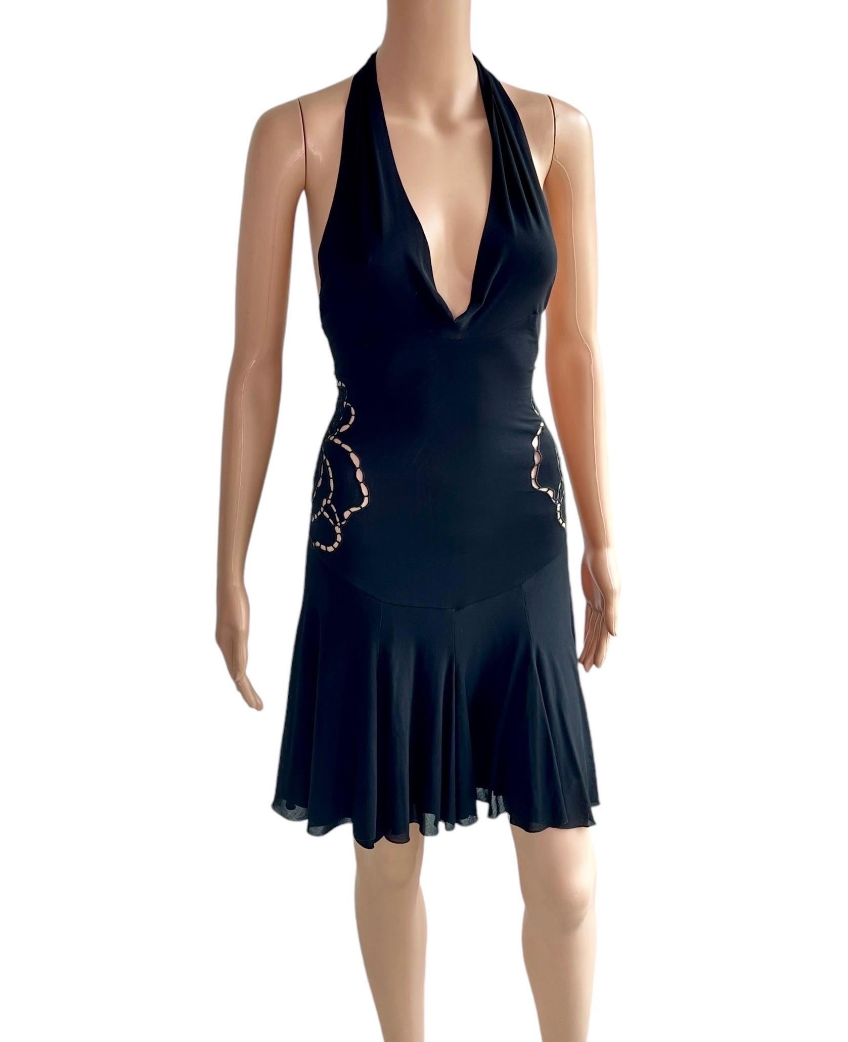 Roberto Cavalli - Passerella P/E 2002 - Mini Abito in Seta Nero con Scollo a Tuffo e Ritaglio in vendita 4