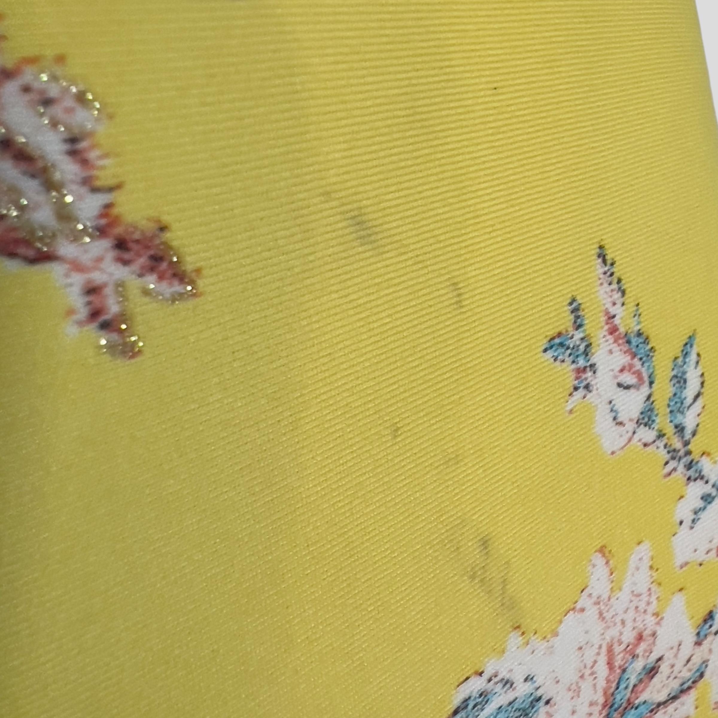 Roberto Cavalli S/S 2003 Maxi Vestido Floral Amarillo Inspirado en el Cheongsam 2