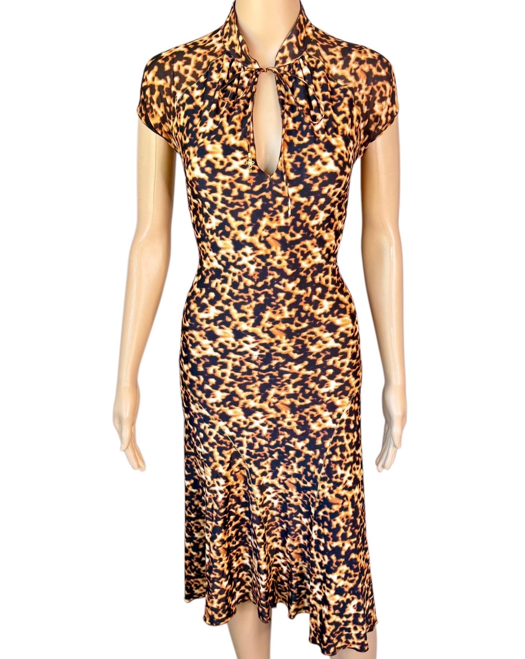 Roberto Cavalli F/S 2003 Chinoiserie Cheongsam Midikleid mit Tierdruck und Tiermuster (Beige) im Angebot