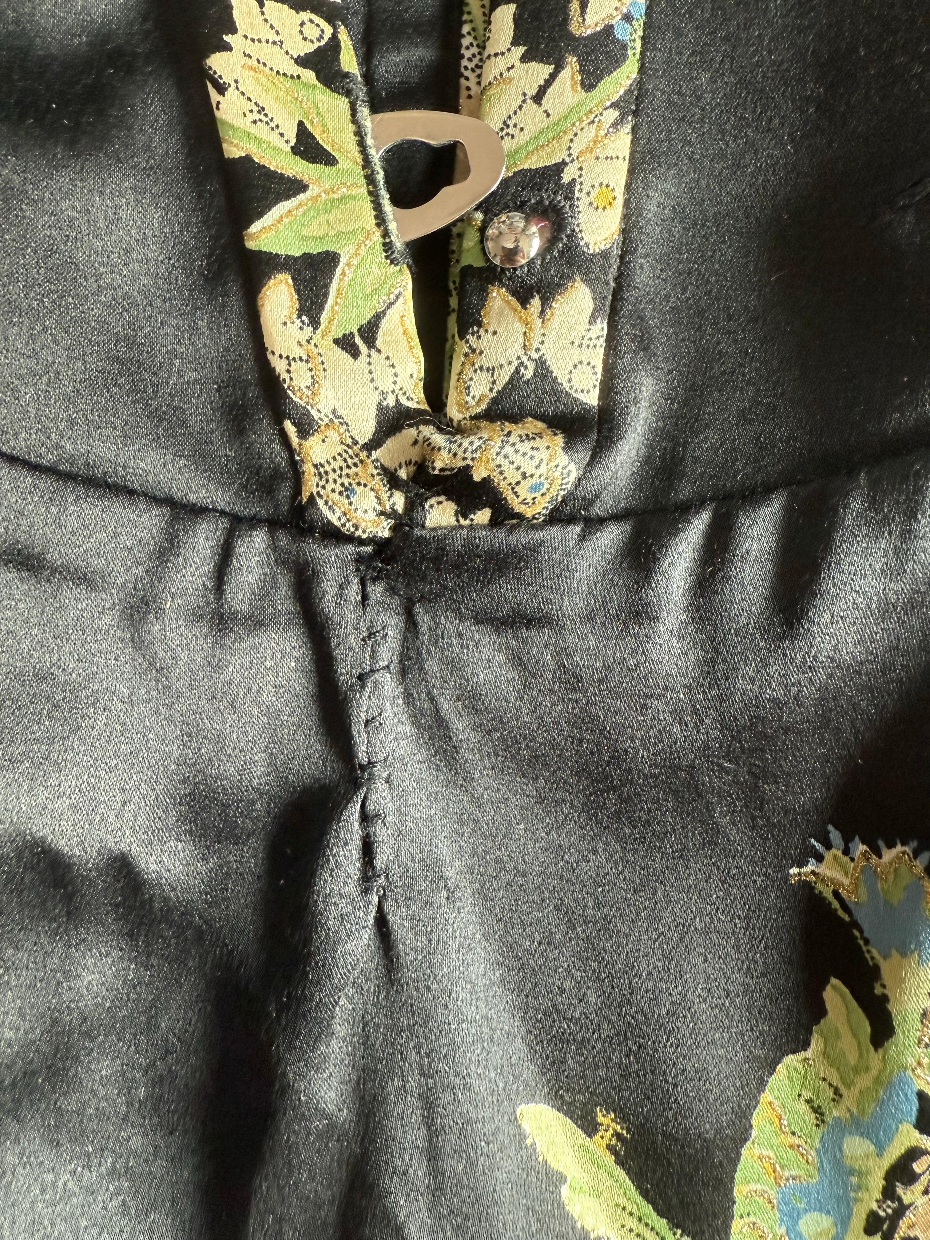 Roberto Cavalli - P/E 2003 - Vestito asimmetrico in seta con stampa cineserie e pizzo in vendita 6