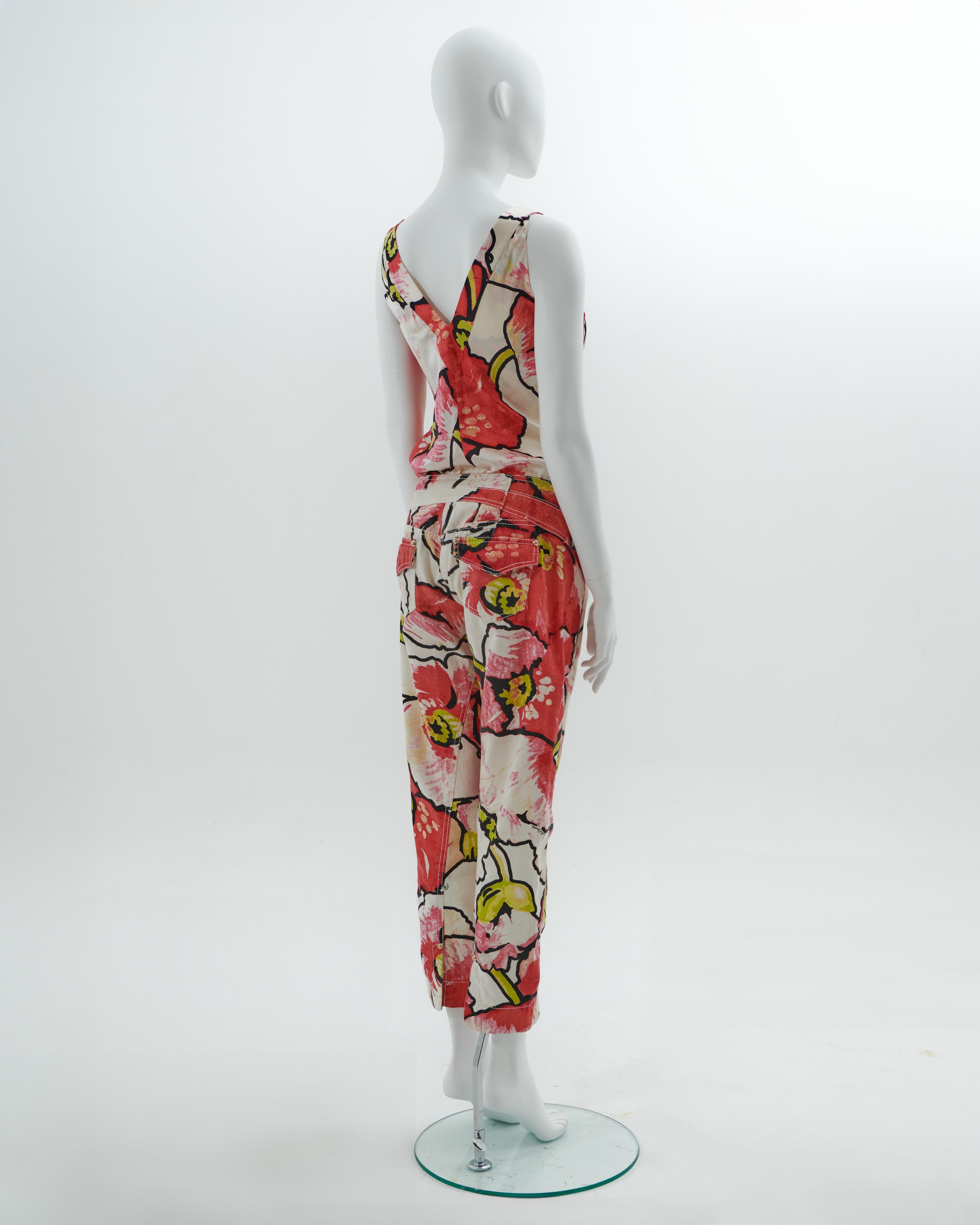 Women's Roberto Cavalli S/S 2005 Red floral print pants set  For Sale