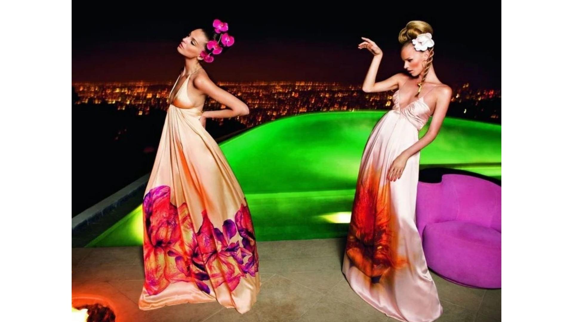 ROBERTO CAVALLI S/s 2008 Abito in seta avorio con stampa floreale e svasatura ampia Nuovo con etichetta in vendita 3