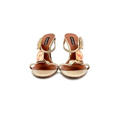 Sandali con tacco alto e cinturini di Roberto Cavalli, decorati con conchiglie, modello slip-on, taglia 39