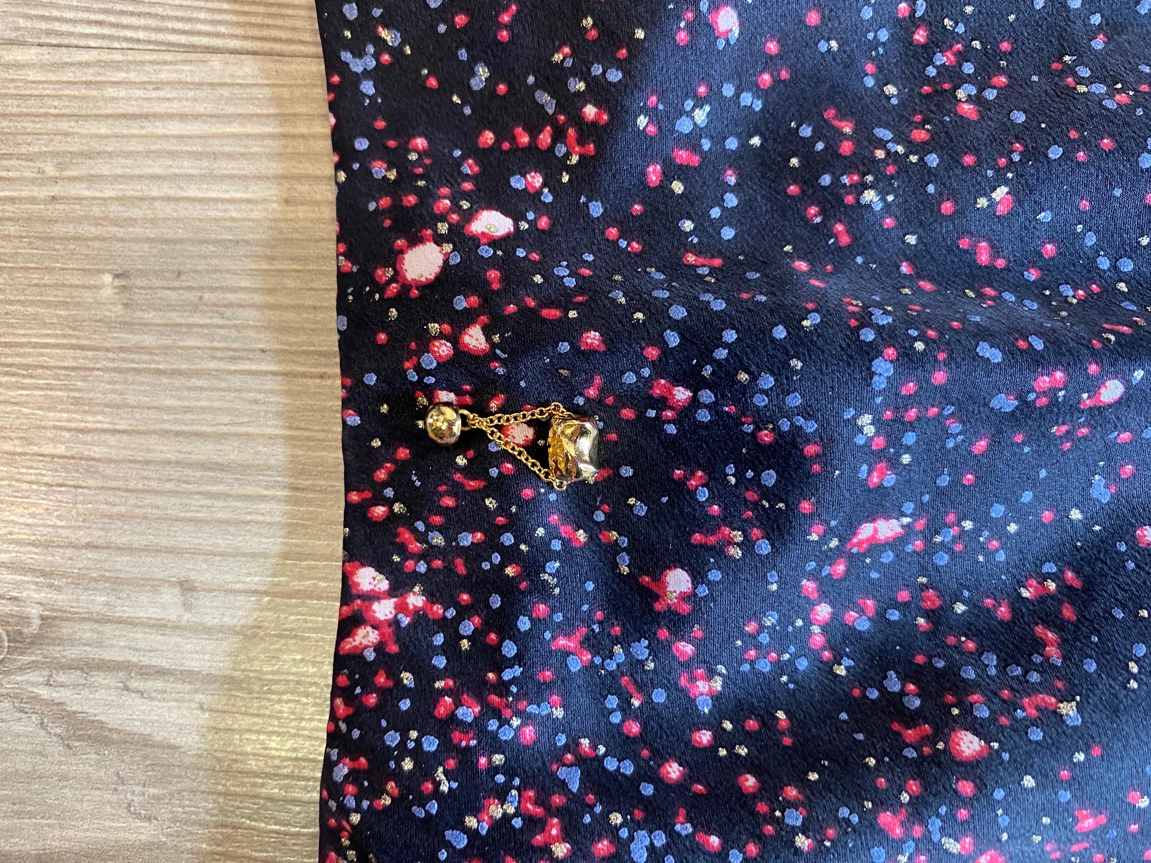 Camicia e gonna di Roberto Cavalli con galassia di motivi. in vendita 6