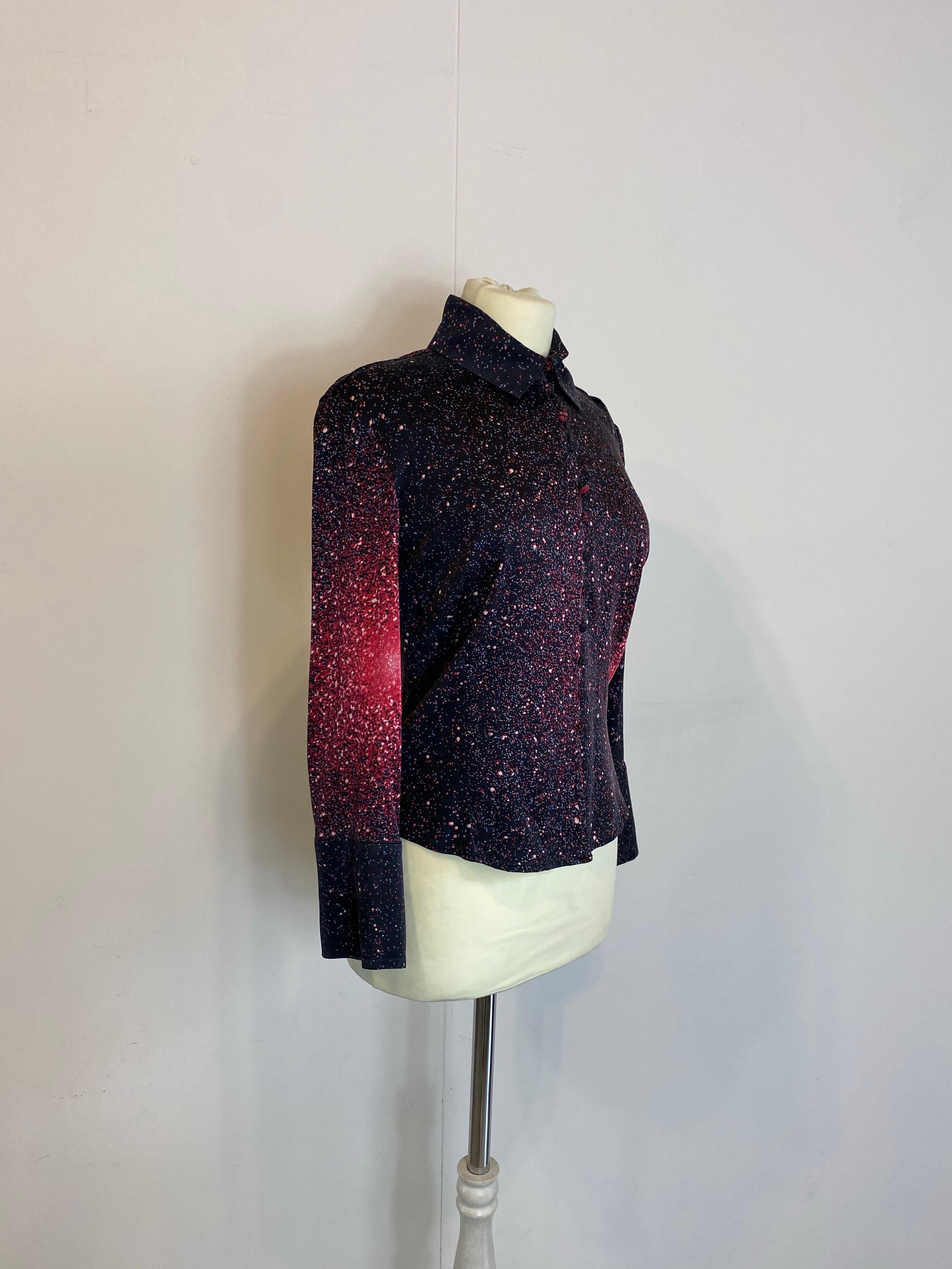 Camicia e gonna di Roberto Cavalli con galassia di motivi. in vendita 1