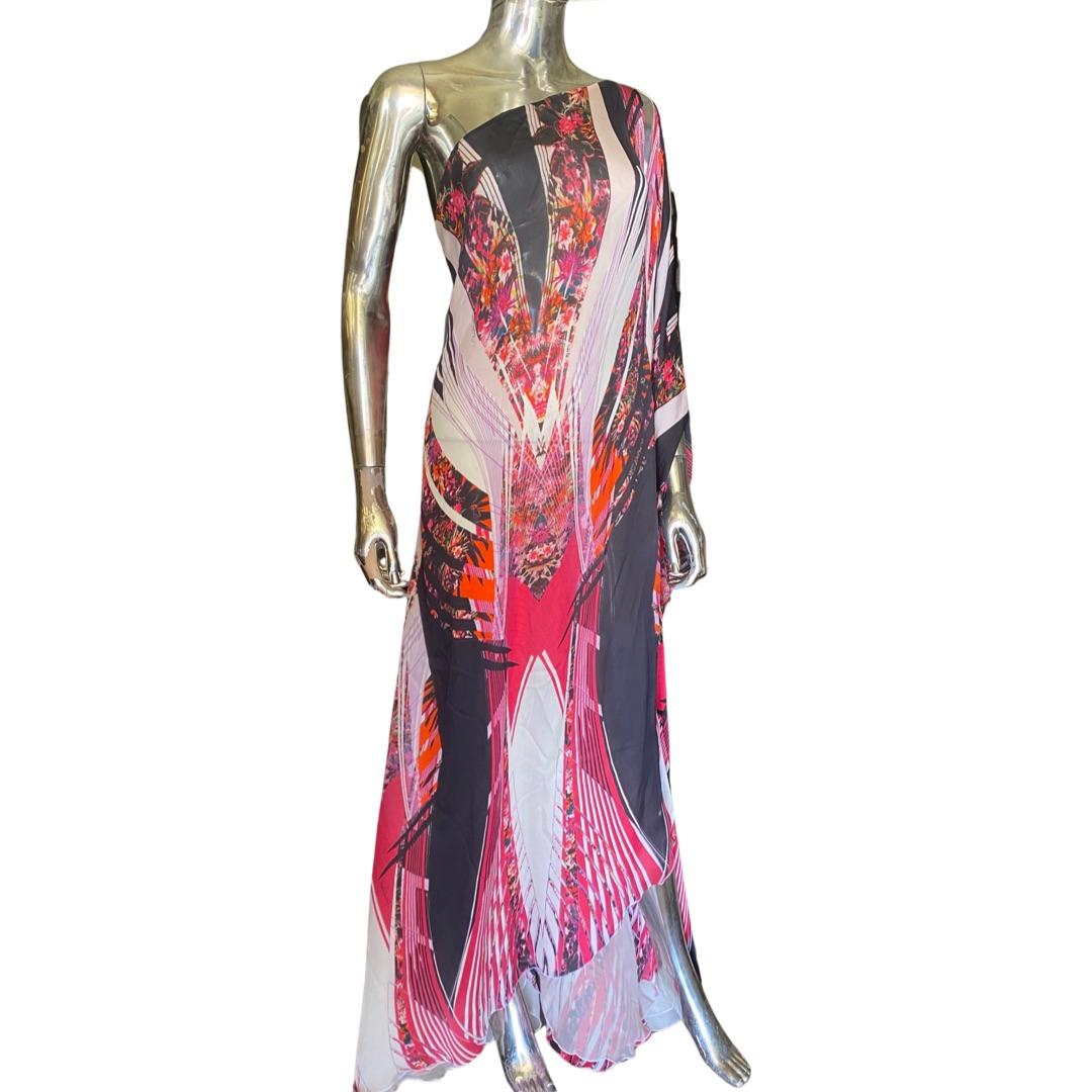 Roberto Cavalli Italy Signature Silk Abstract Print One Shoulder Gown Size 8 For Sale 2