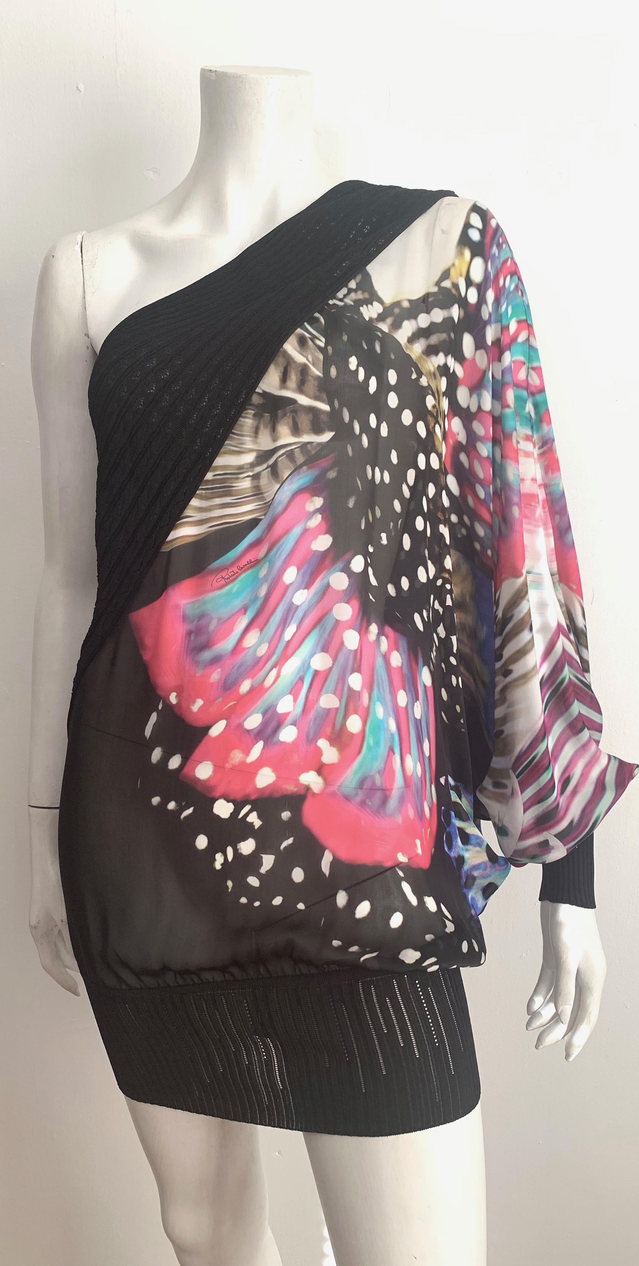 Roberto Cavalli silk sexy one shoulder dress is an Italian size 42 and fits size 4.
If you have the body and height like Matilda the Mannequin then this dress will be perfect for you. 
Dolman sleeve.
Gorgeous & sexy this statement piece will have