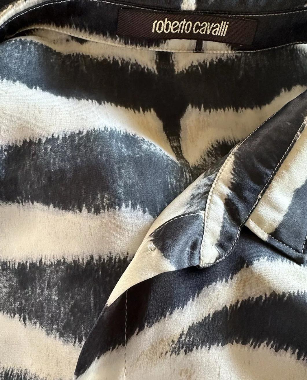 ROBERTO Cavalli - Combinaison évasée en soie imprimée zèbre en vente 3
